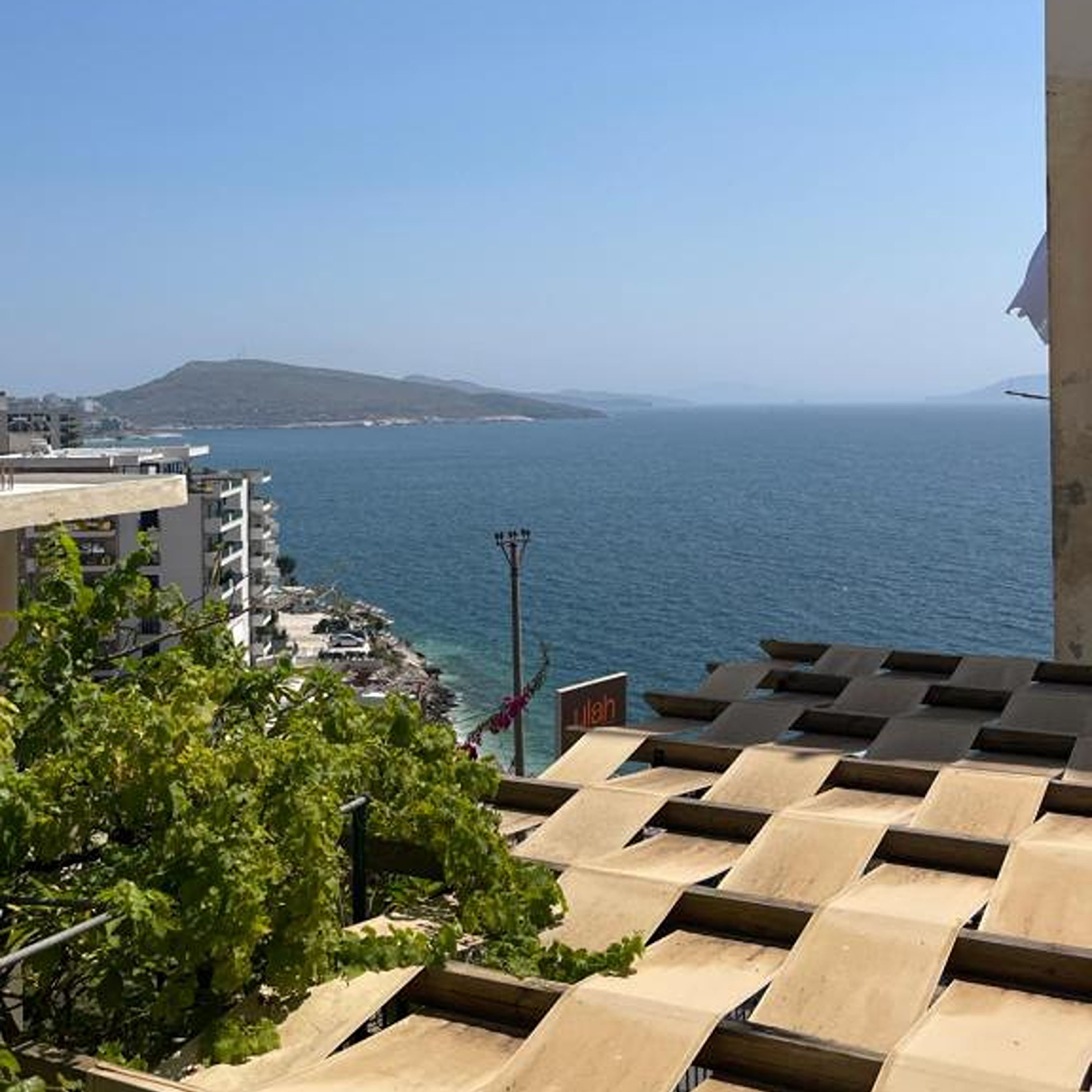 Quadruple with Balcony with Views