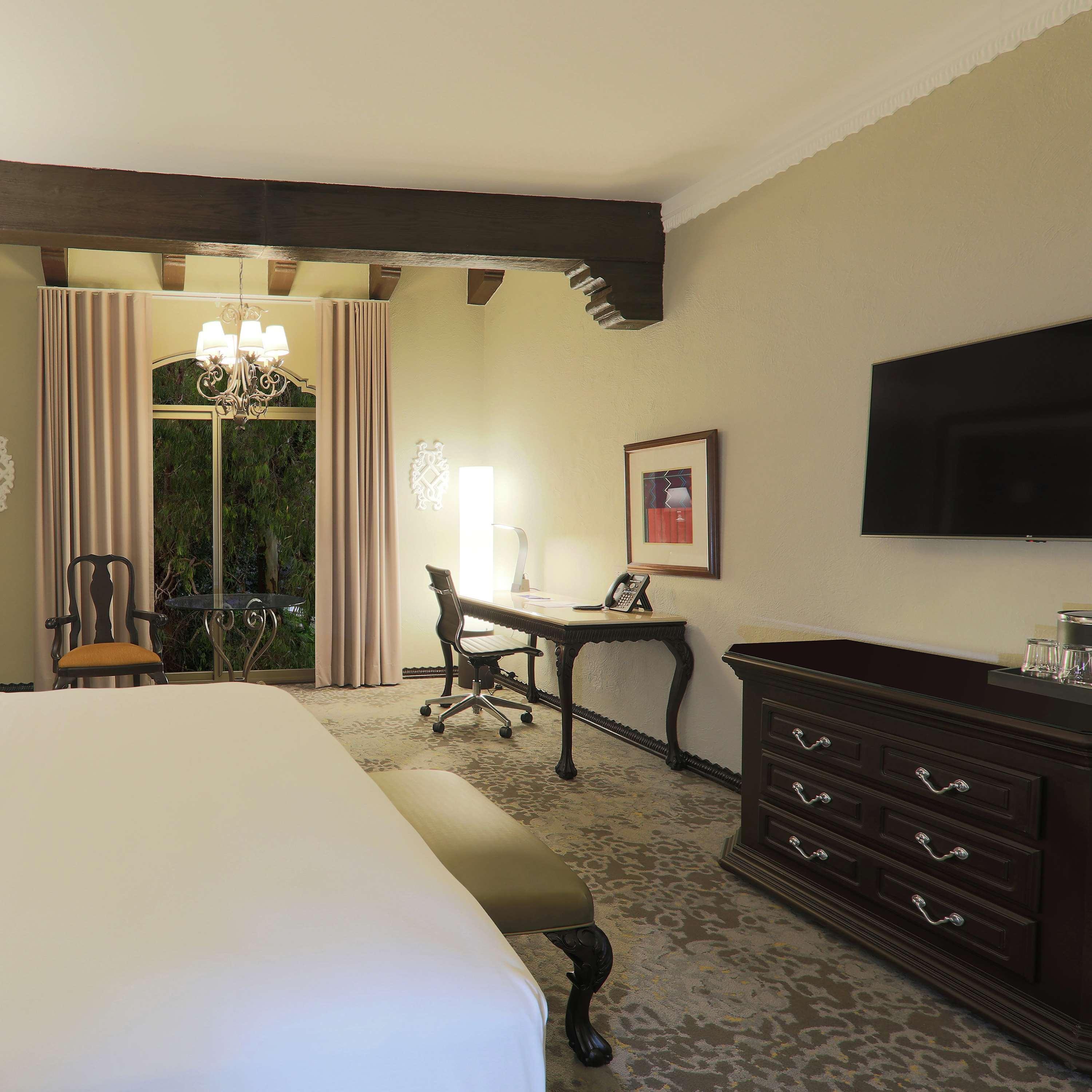 Room Executive King Bed