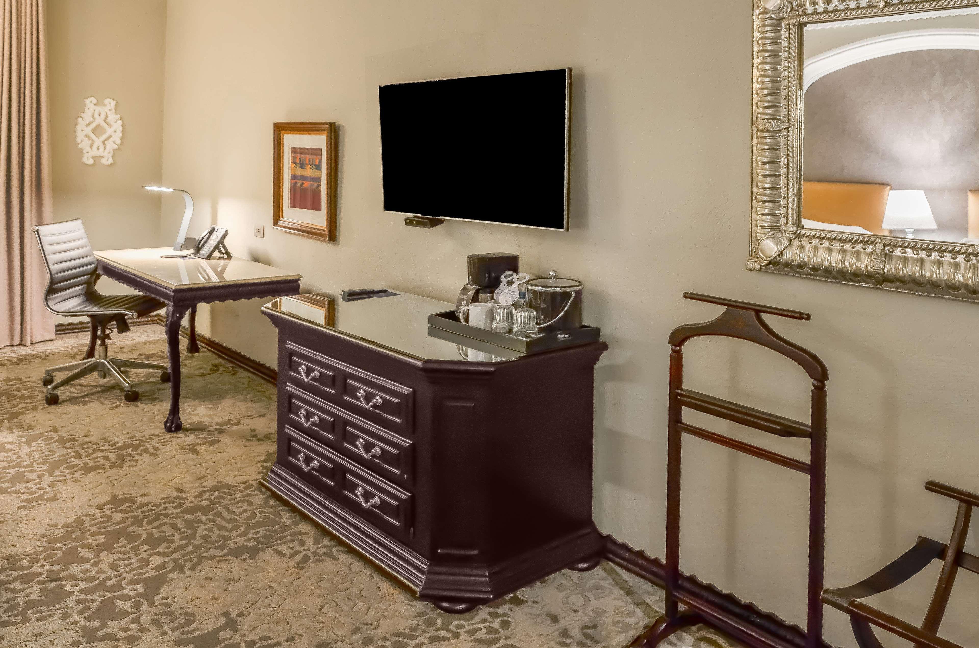 Double Two Queen Beds