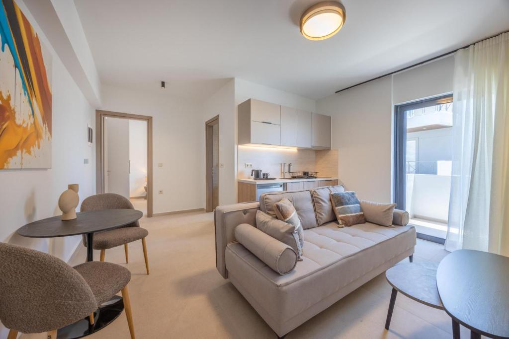 Apartment Queen Size Bed