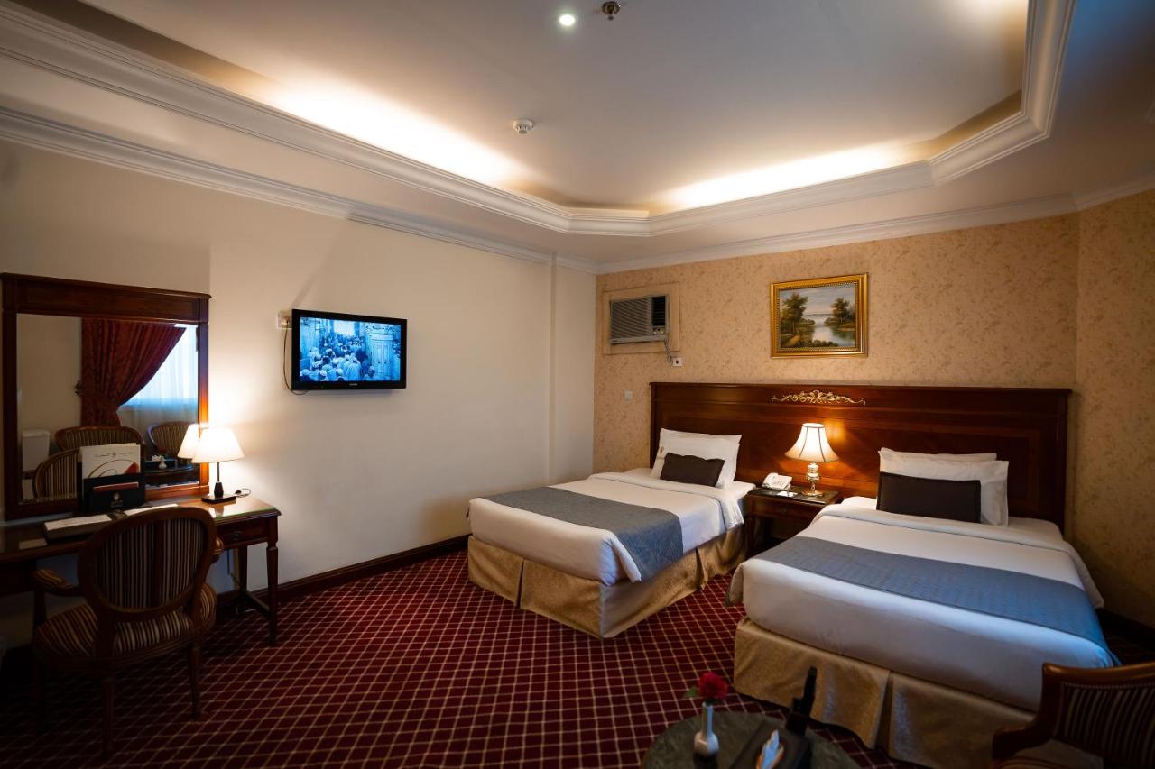 Suite Two Bedrooms One Bathroom