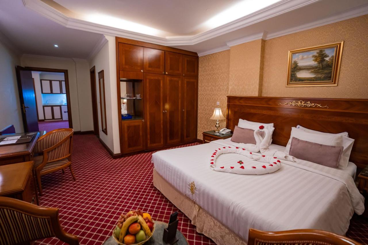 Suite Two Bedrooms One Bathroom