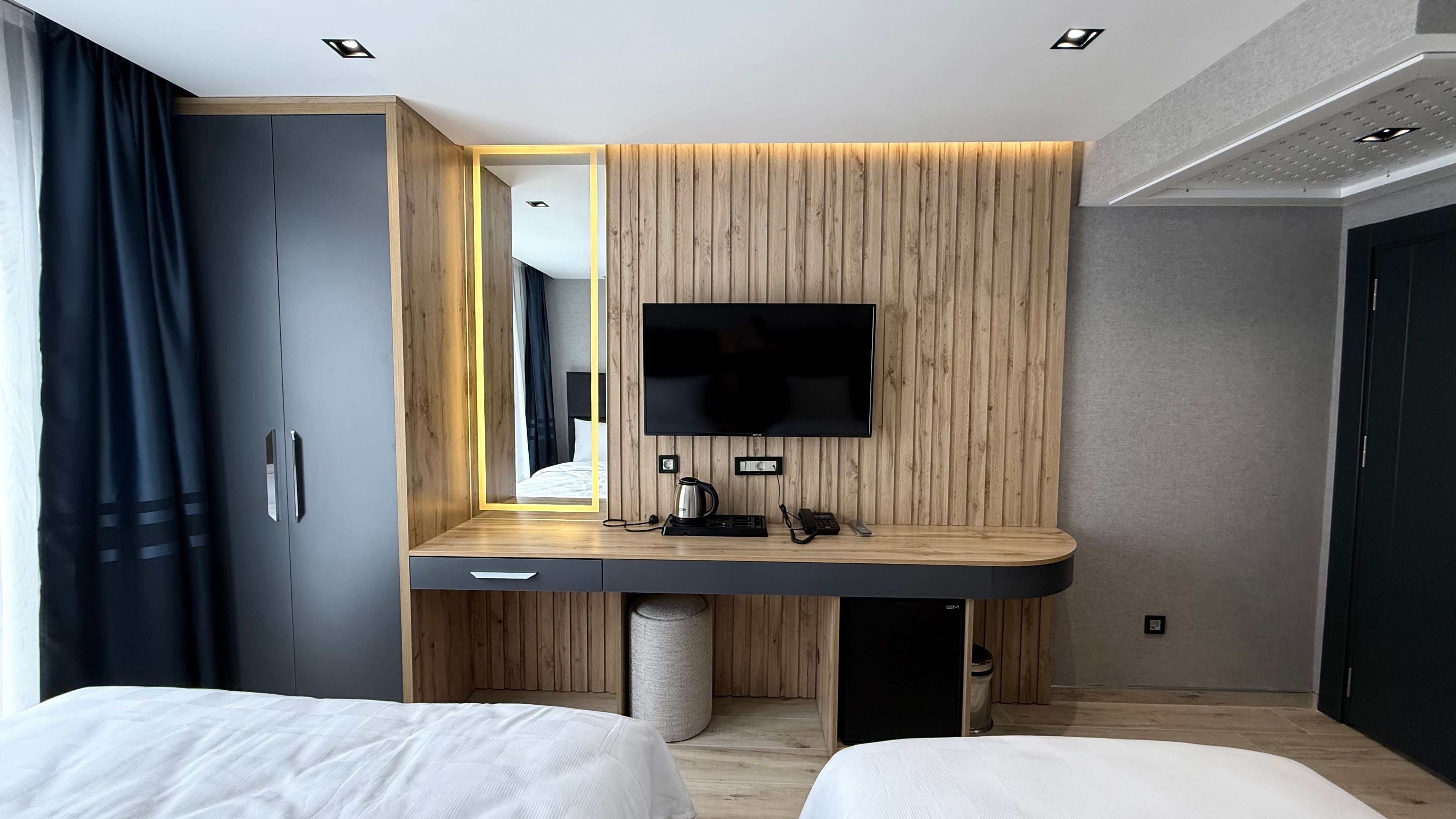 Double Deluxe One Bedroom