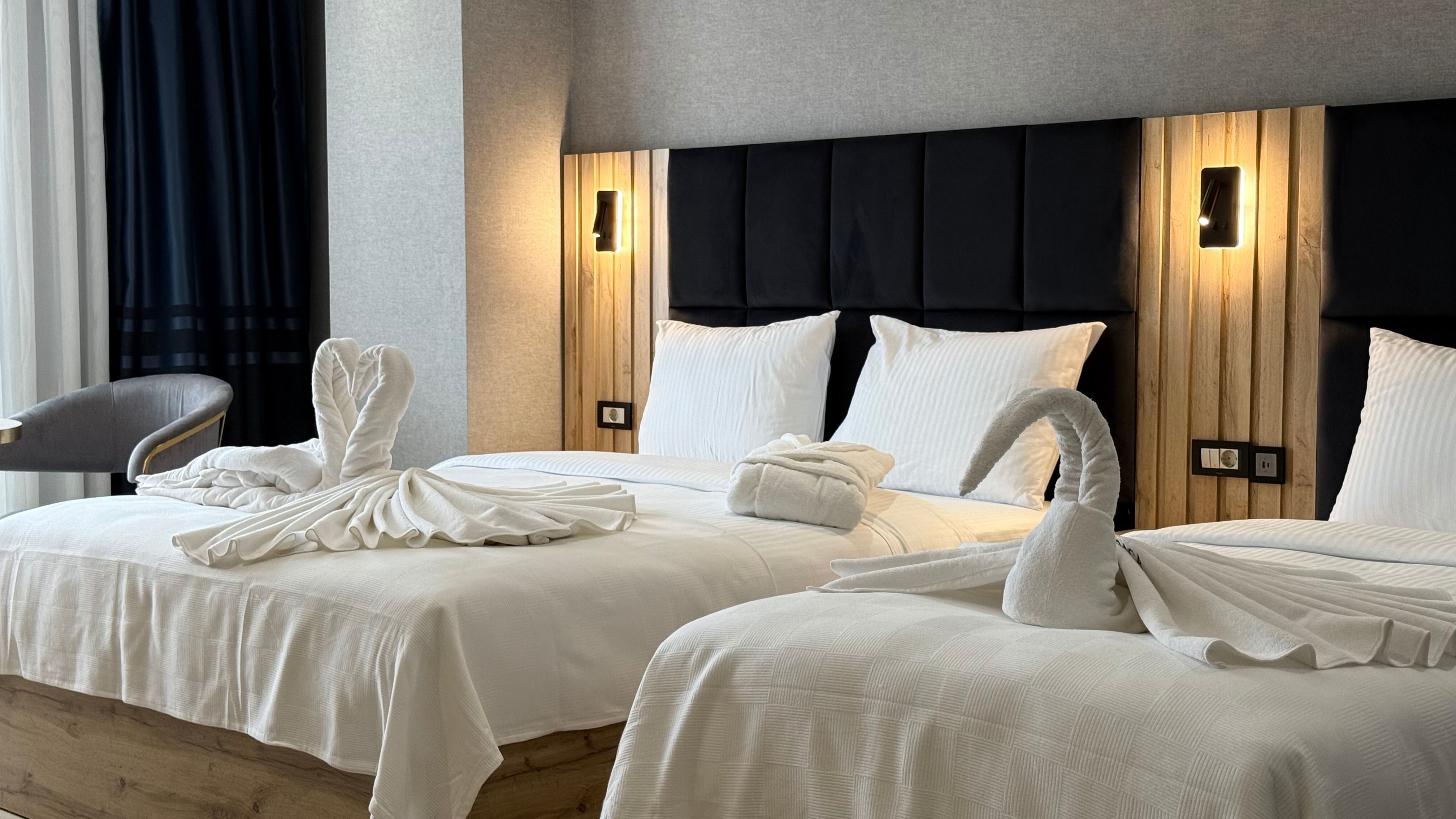 Double or Twin Deluxe Two Bedroom