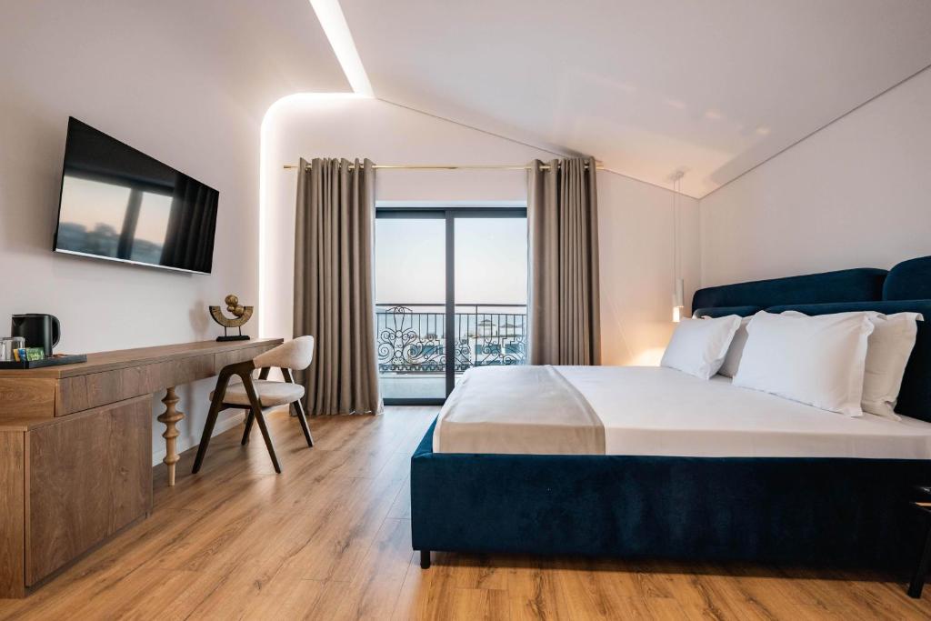 Suite Superior with Balcony