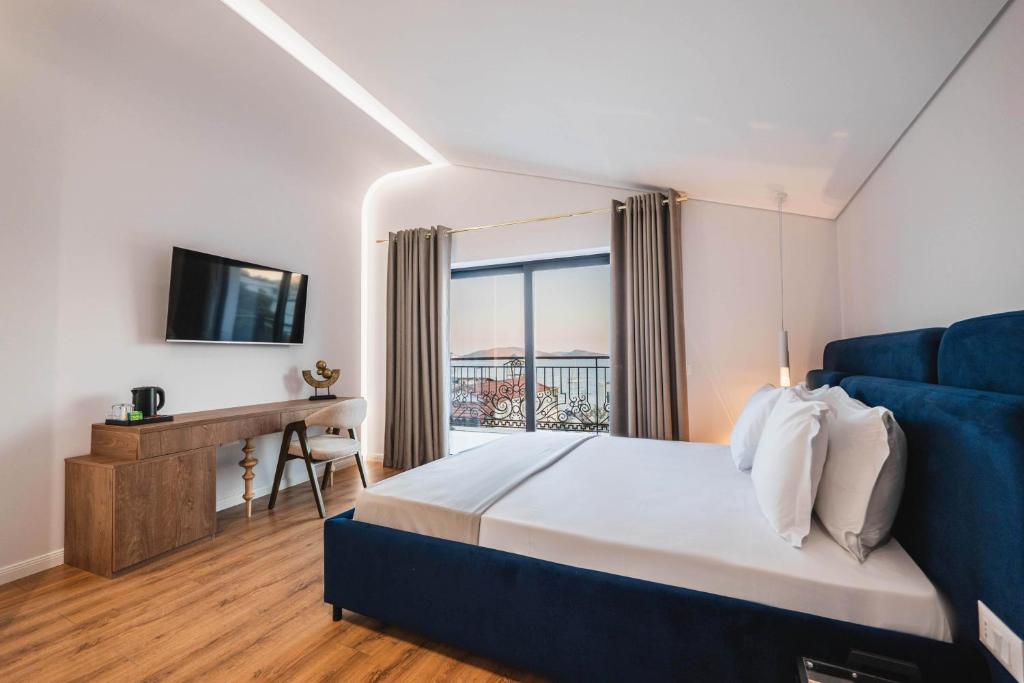 Suite Superior with Balcony