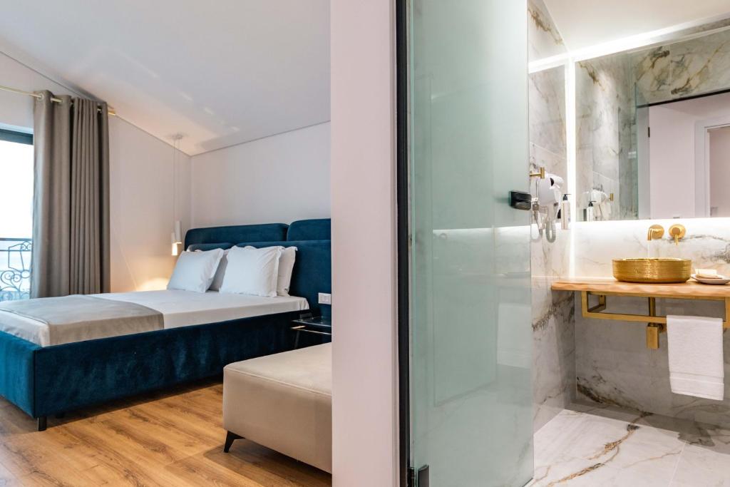 Suite Superior with Balcony