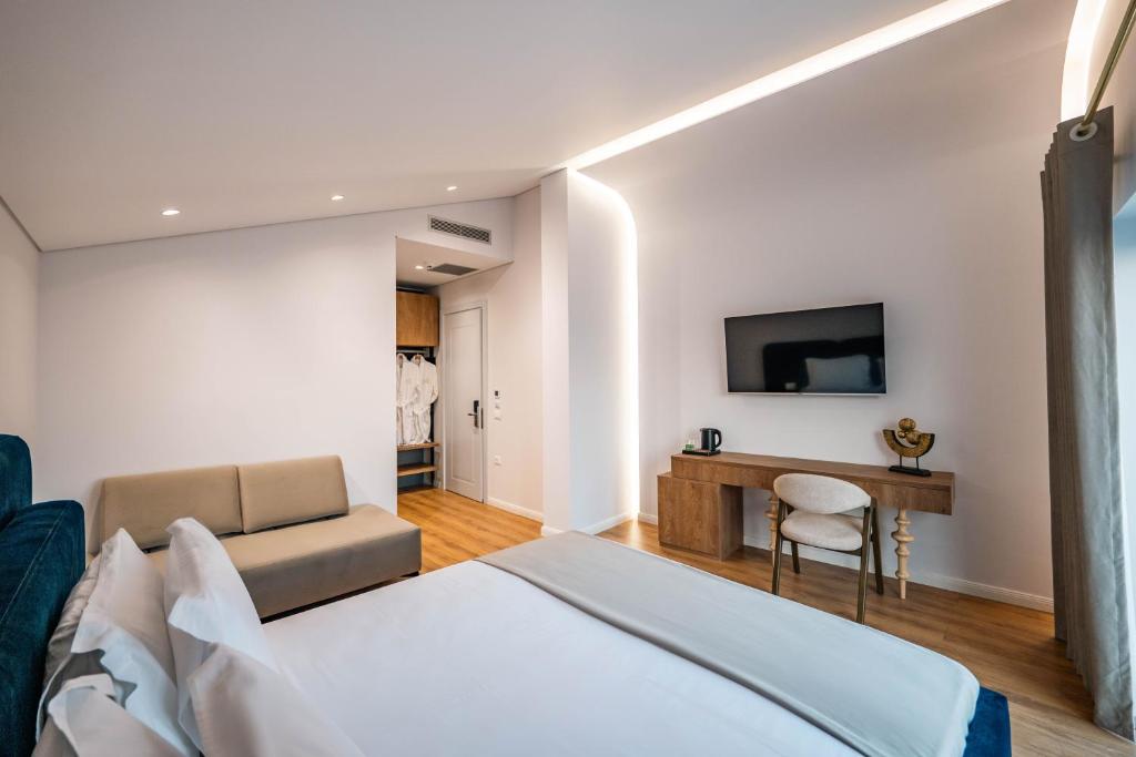 Suite Superior with Balcony