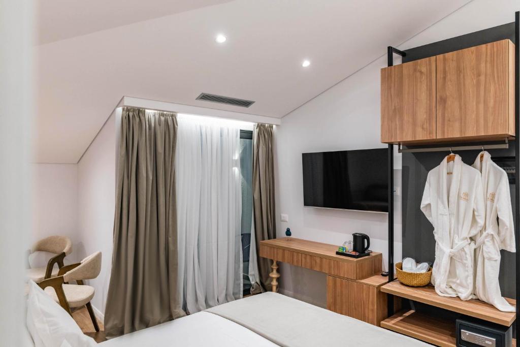 Suite Deluxe with Balcony