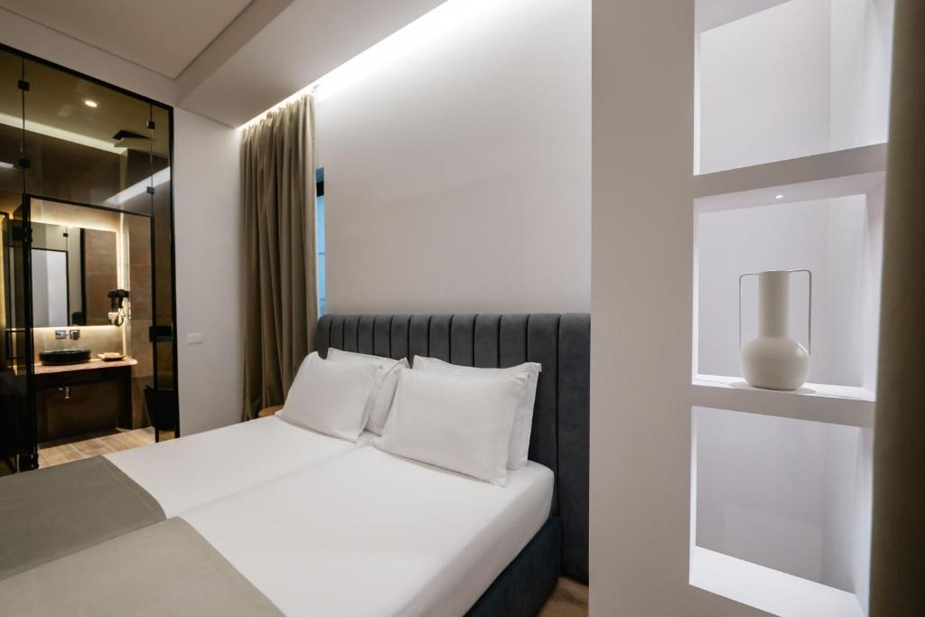 Double or Twin Deluxe