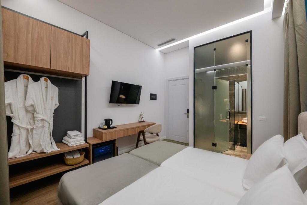 Double or Twin Deluxe