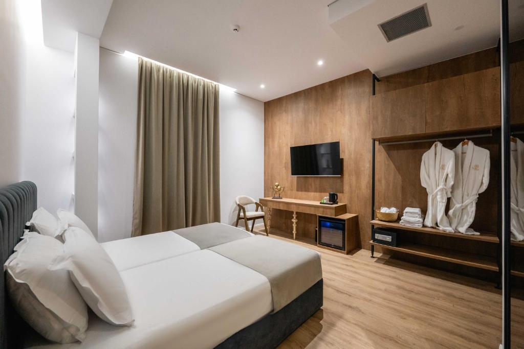 Double or Twin Deluxe