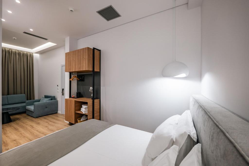 Family Room Three Beds