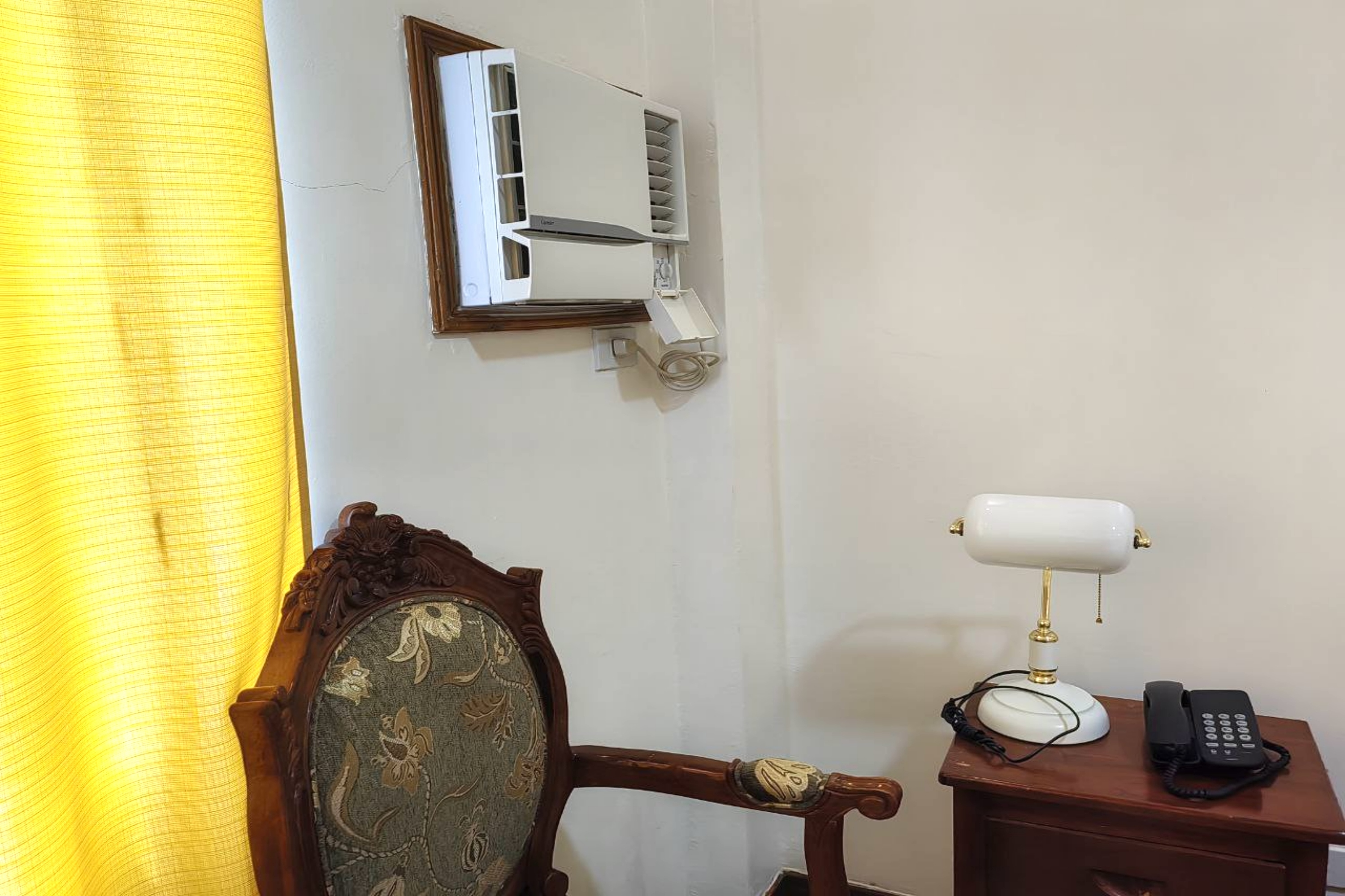 Triple Deluxe Queen Bed