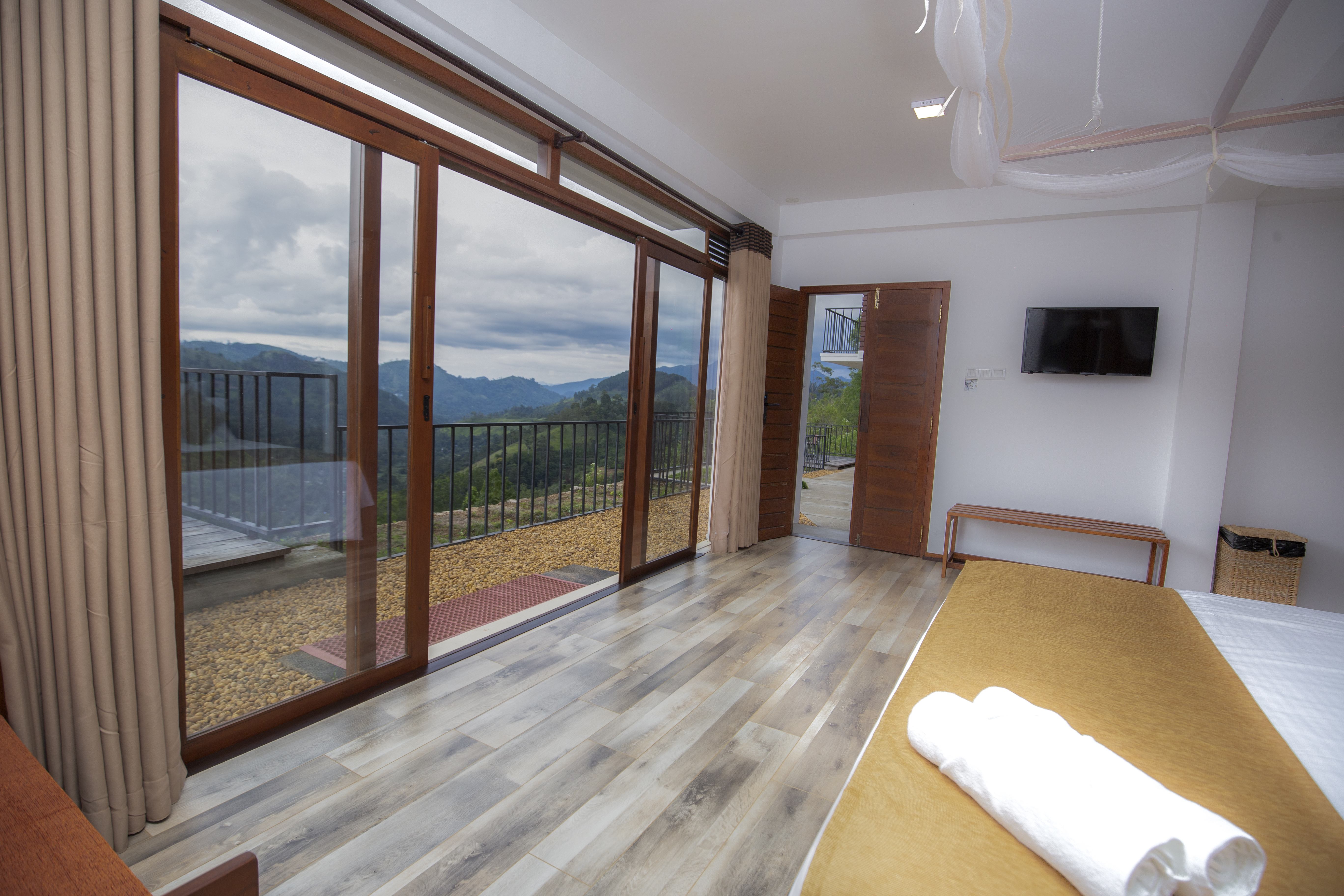 Double Deluxe Mountain View