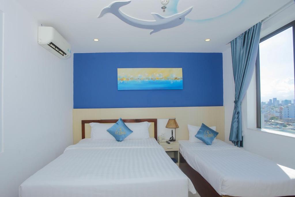 Triple Deluxe City View