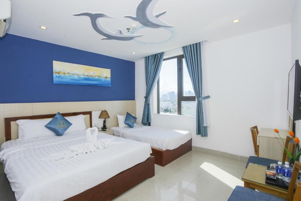 Triple Deluxe City View