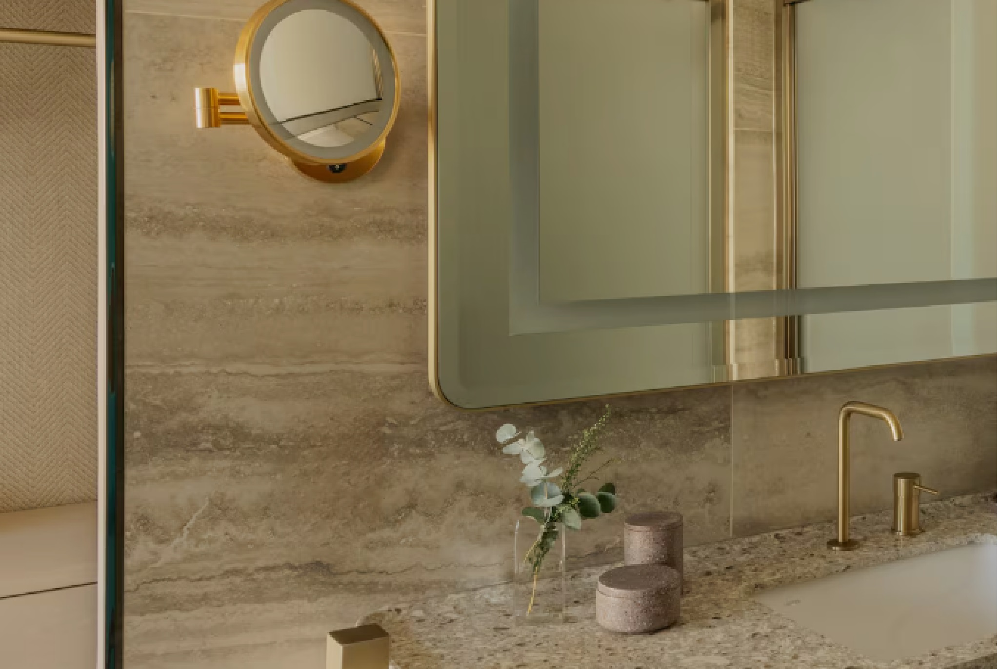 Double or Twin Superior