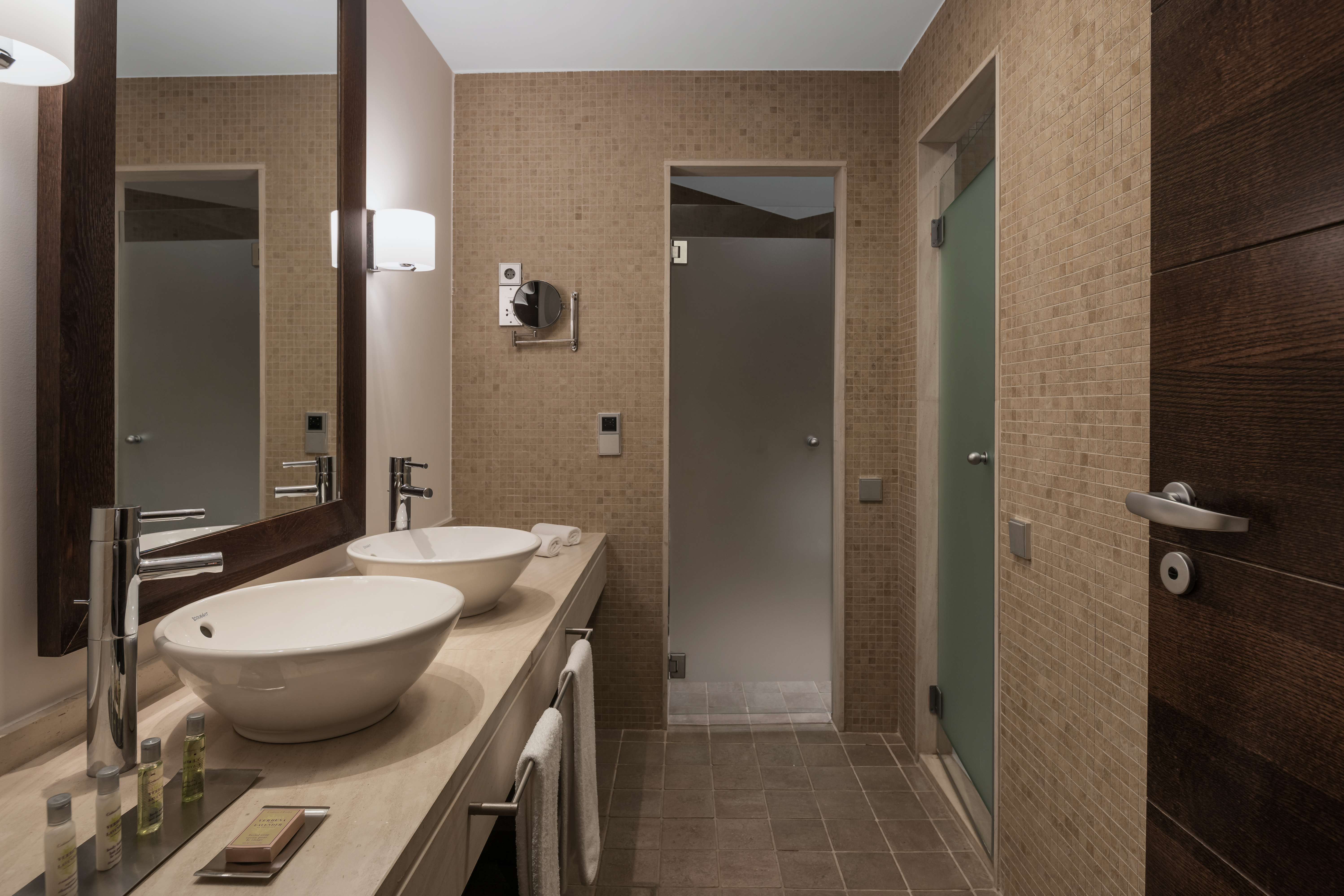 Twin Deluxe with Views