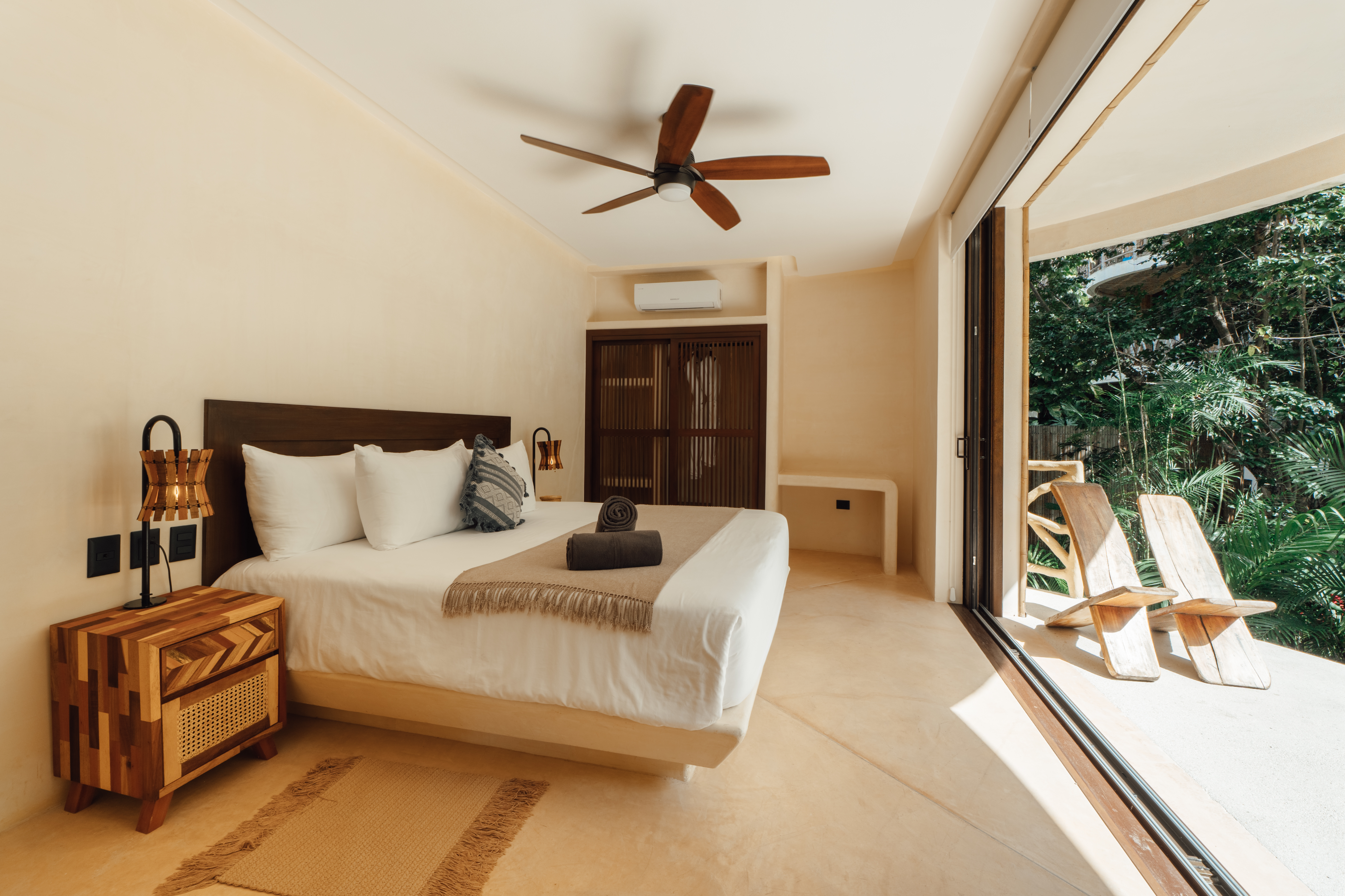 Apartment Two Bedrooms Two Bathrooms