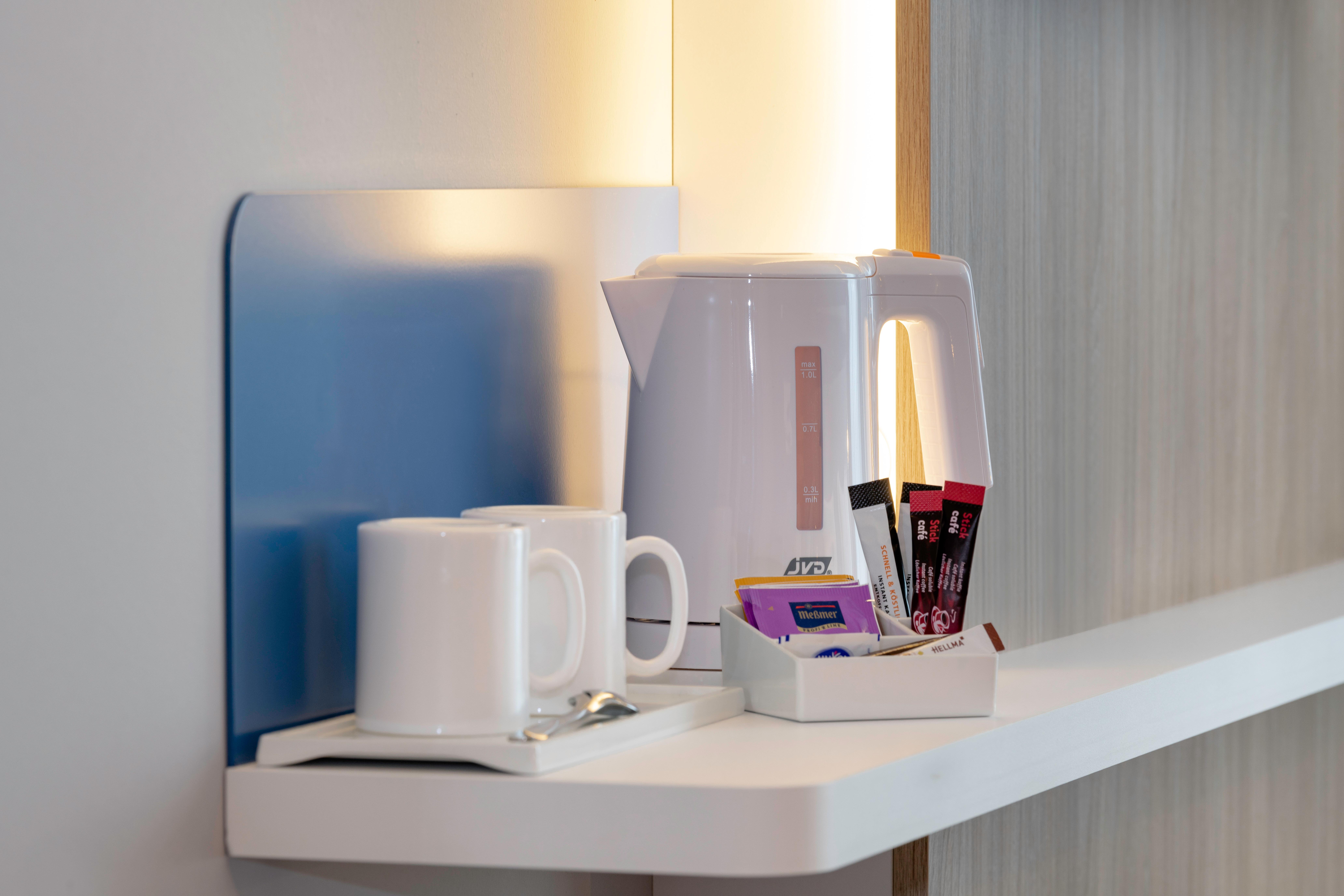 Double Queen Size Bed