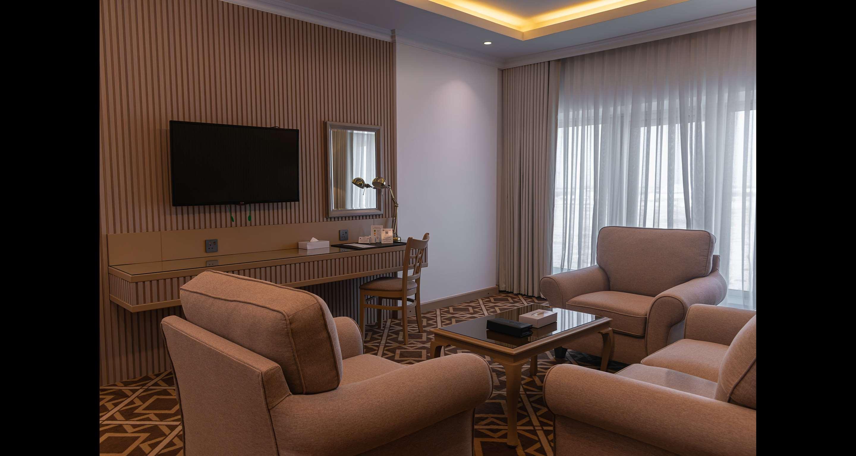 Junior Suite King Size Bed