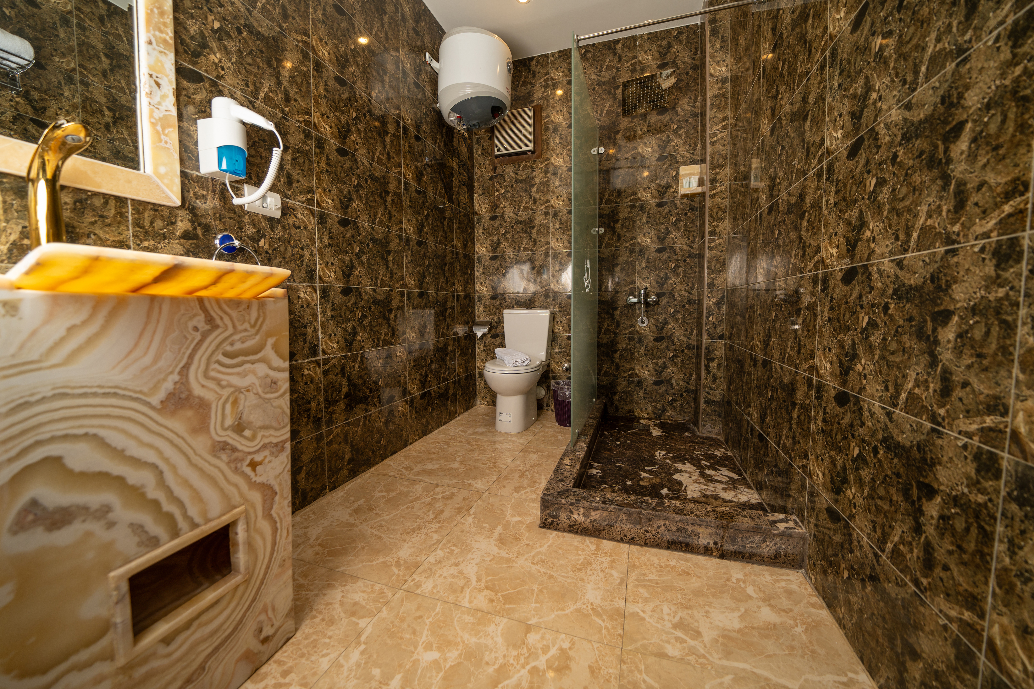 Double or Twin Standard