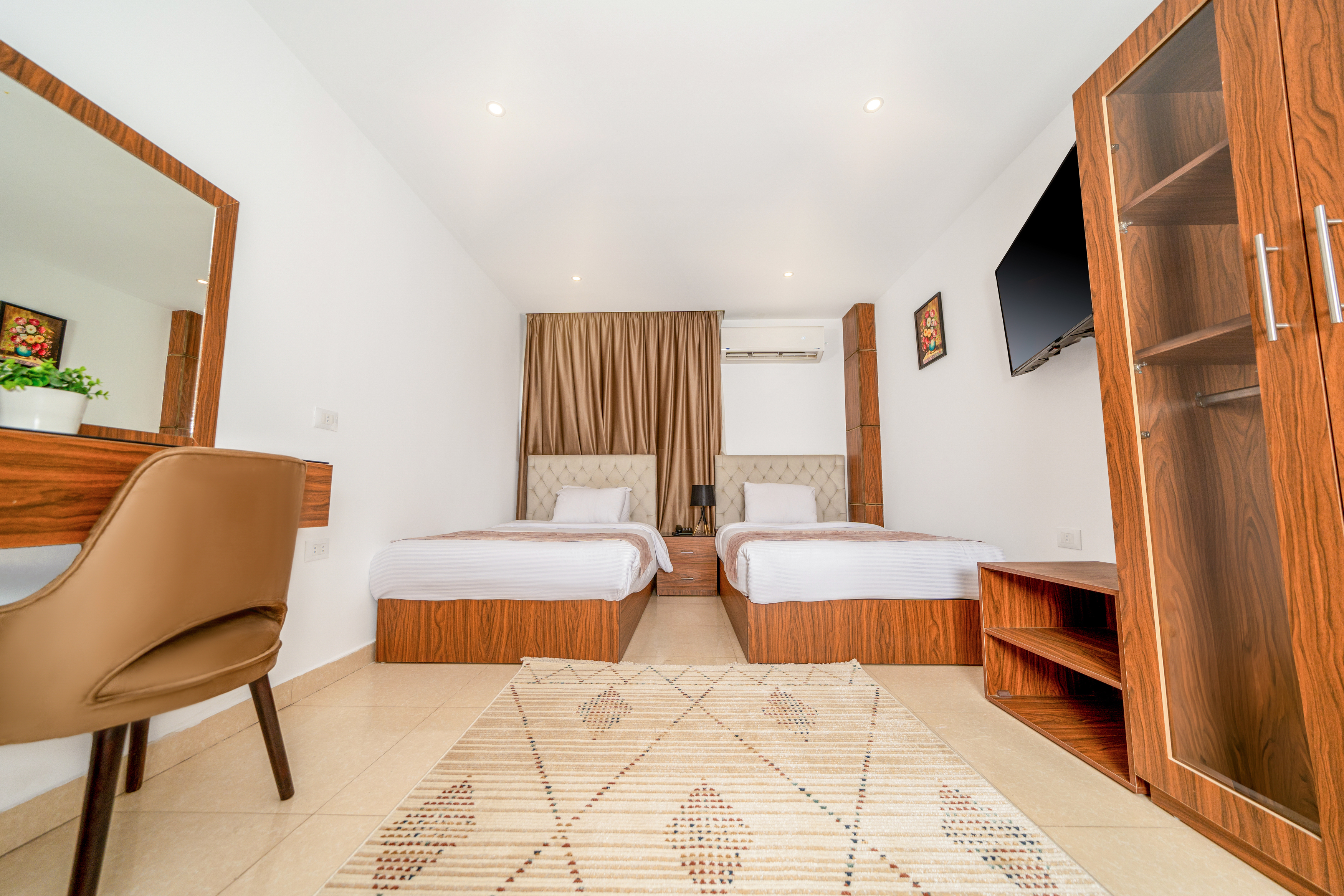 Double or Twin Standard