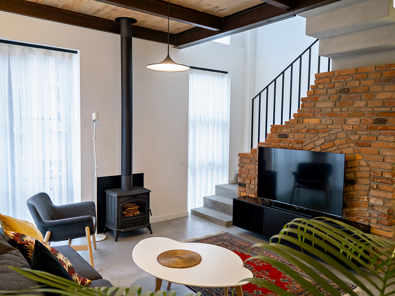 Triple Deluxe One Bed