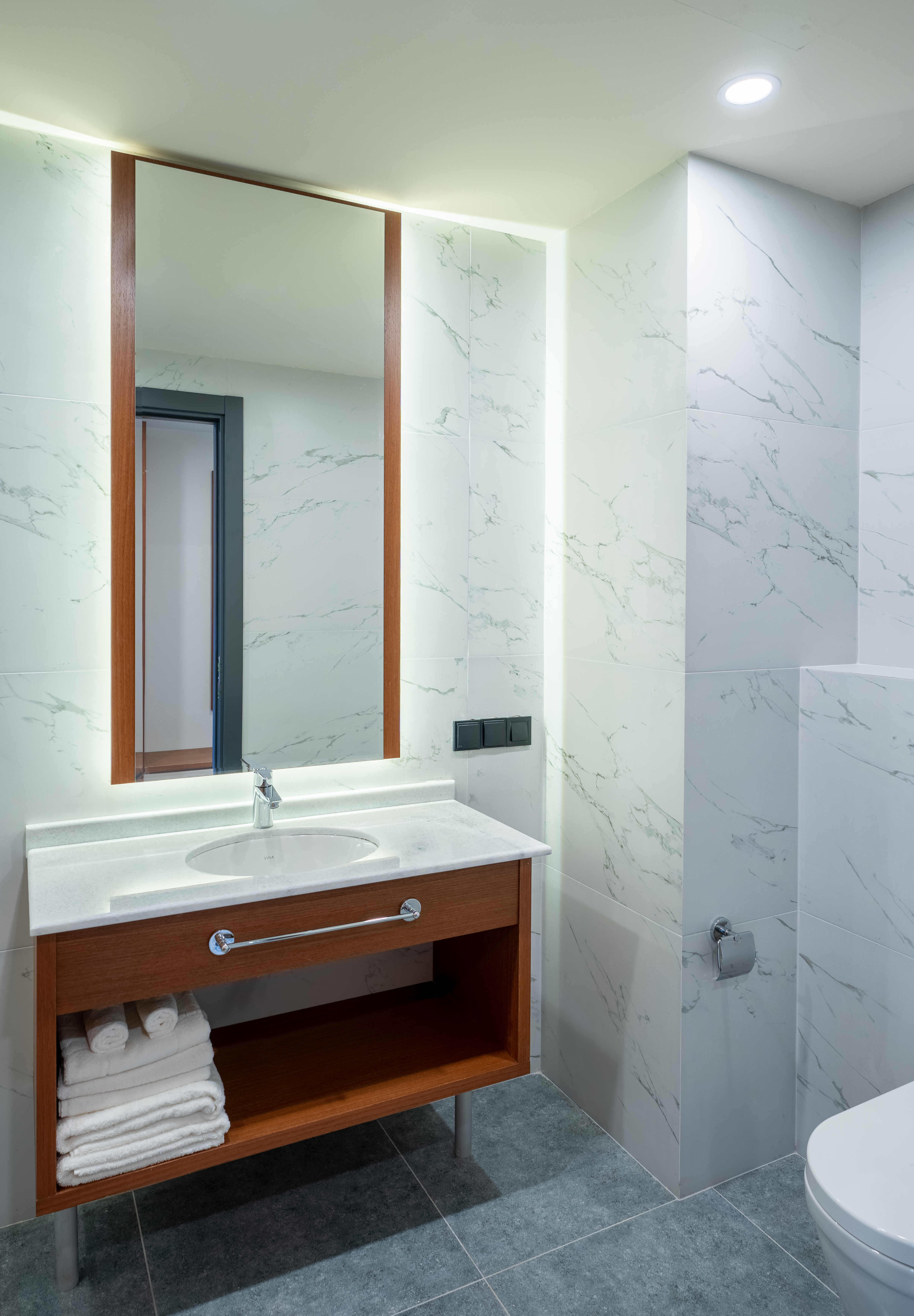 Double Deluxe One Bed