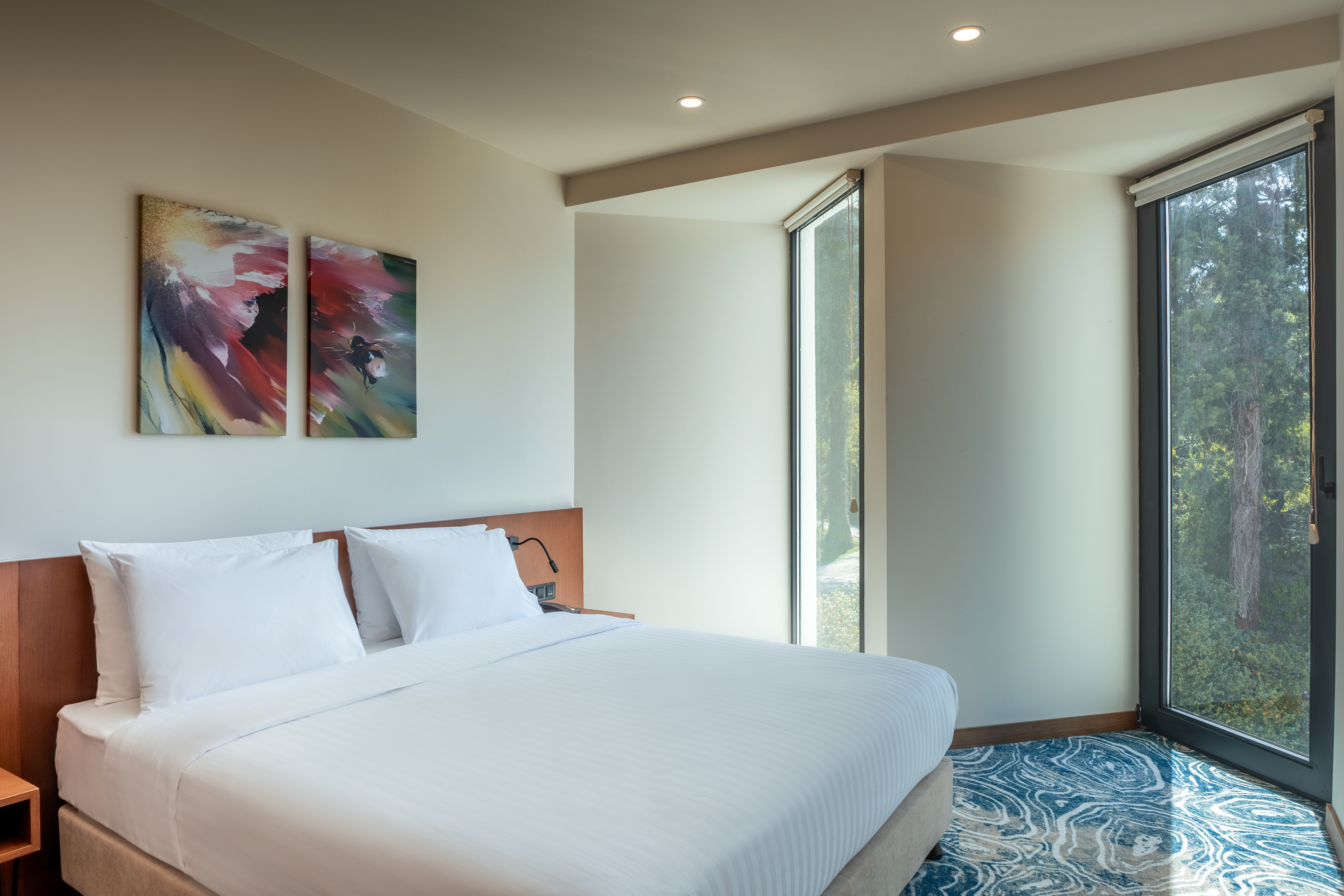 Suite Garden View King Bed