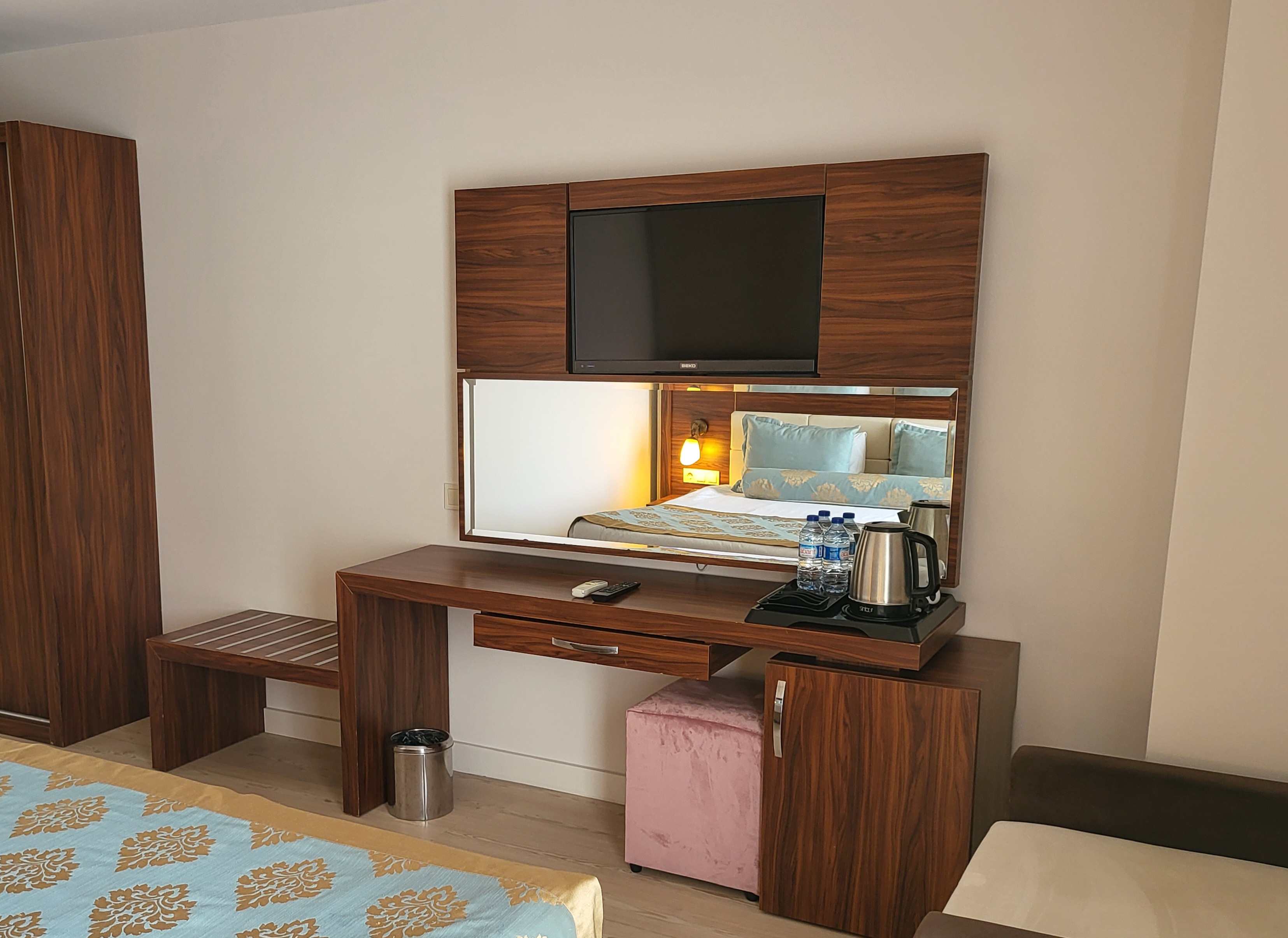 Double or Twin Standard