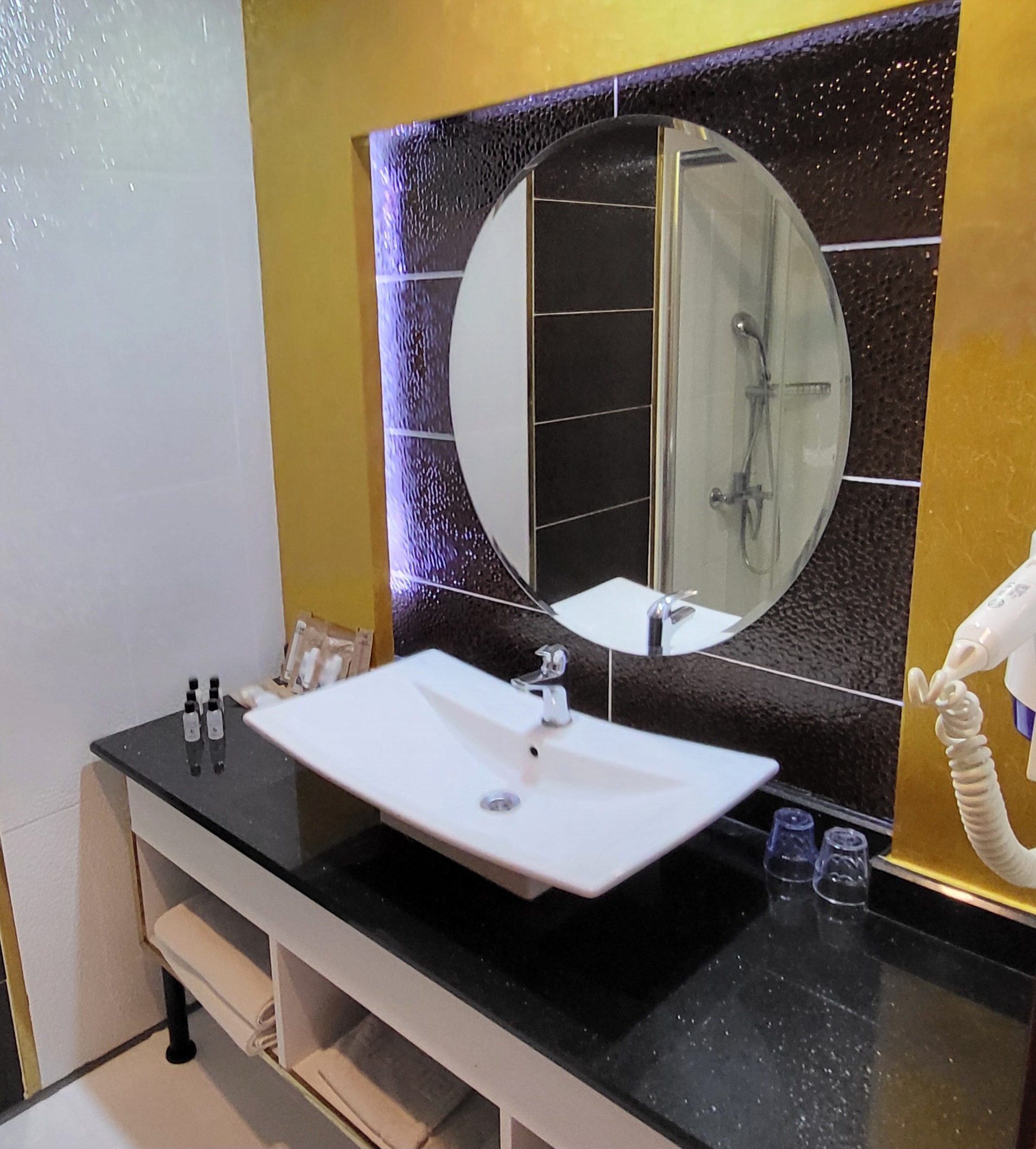 Double or Twin Standard