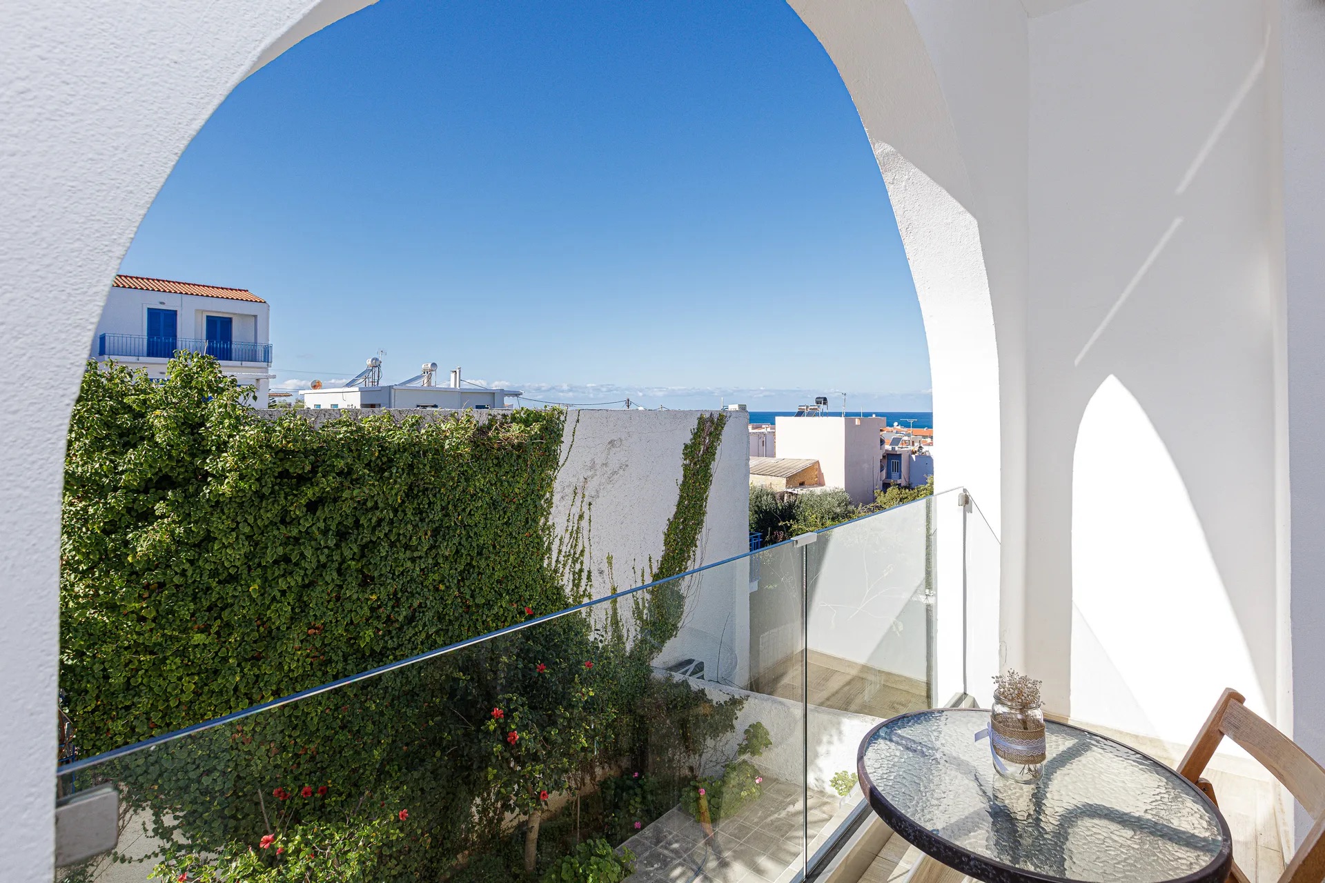 Studio Side Sea View