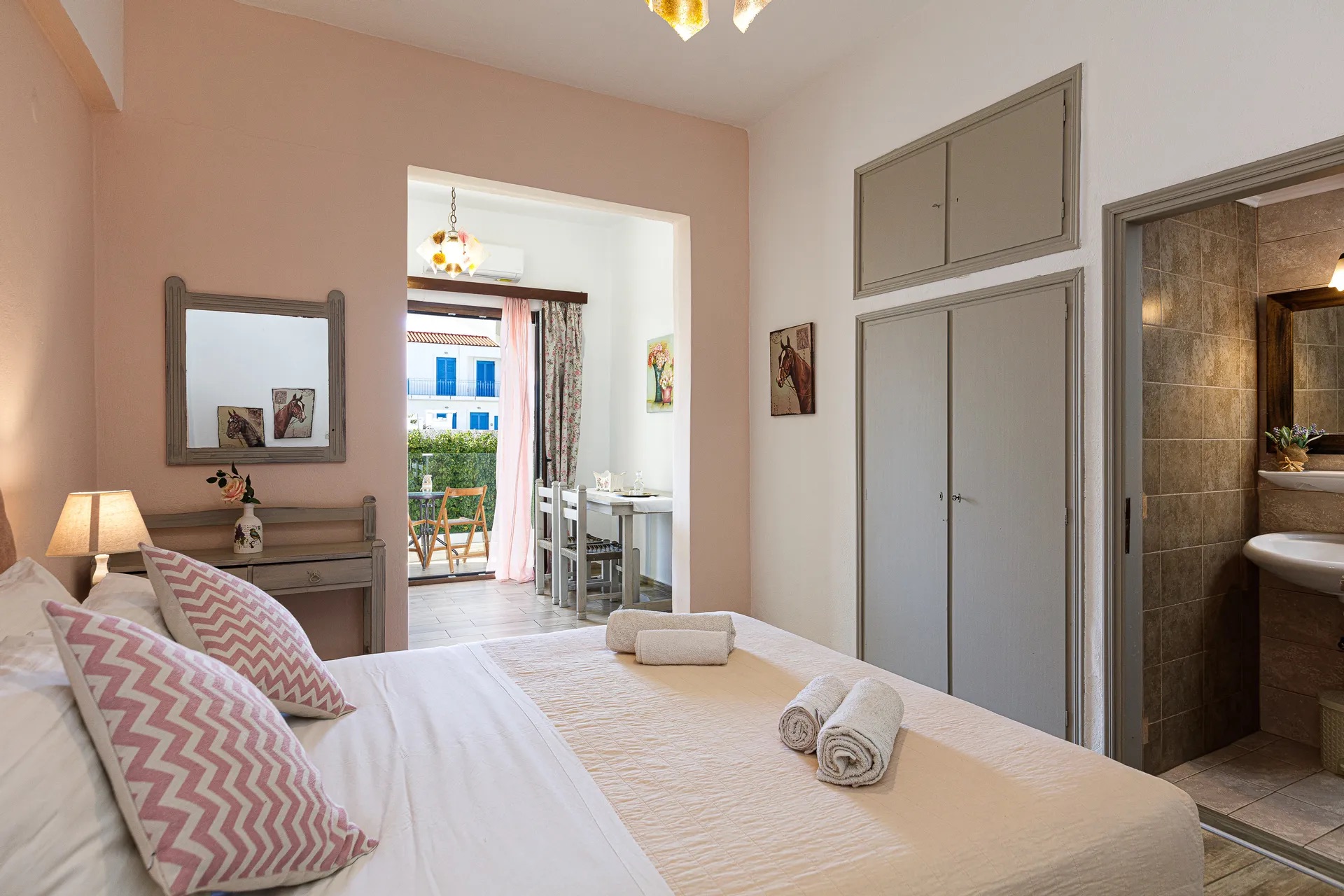 Studio Side Sea View