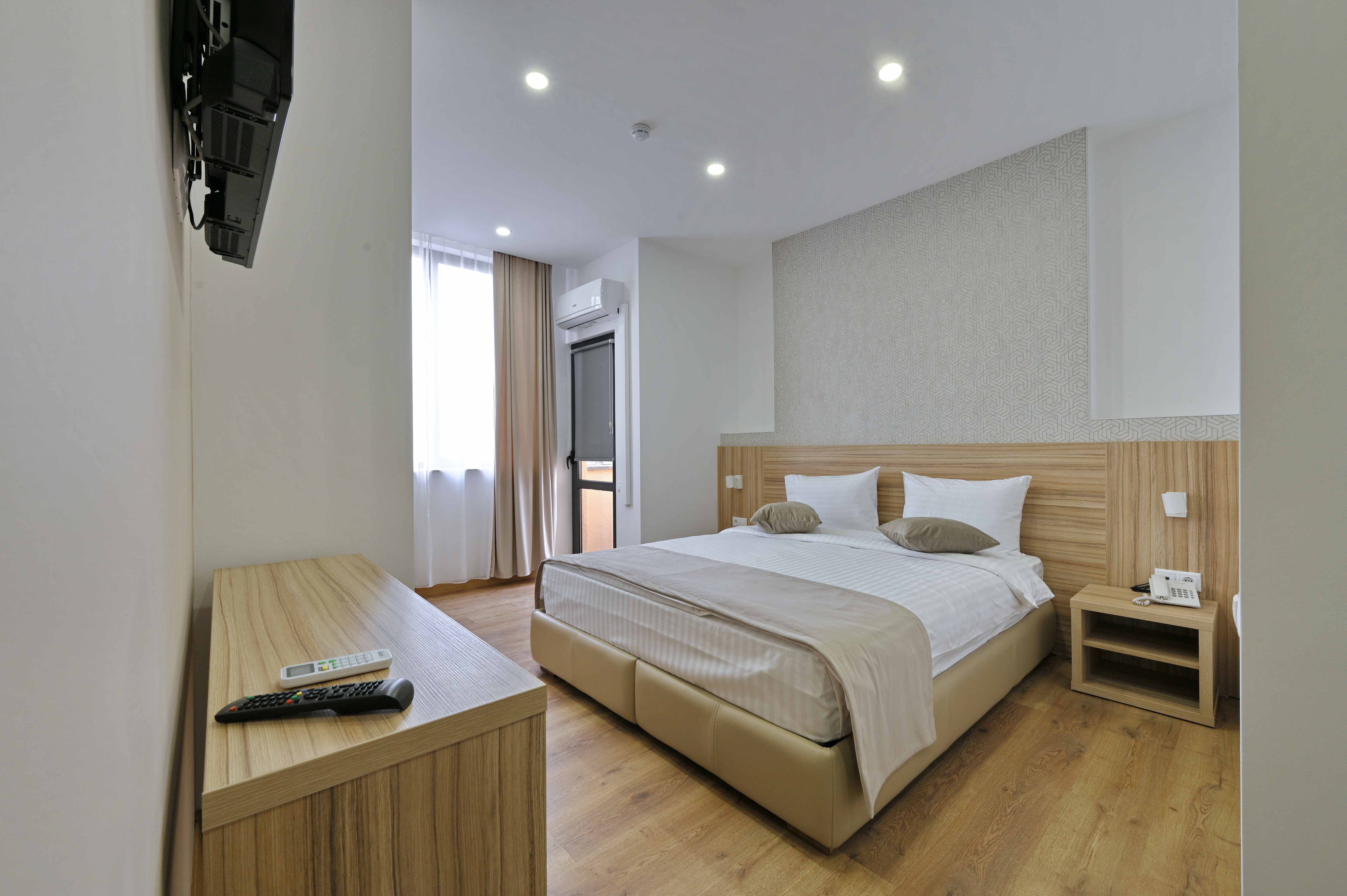 Double or Twin Standard