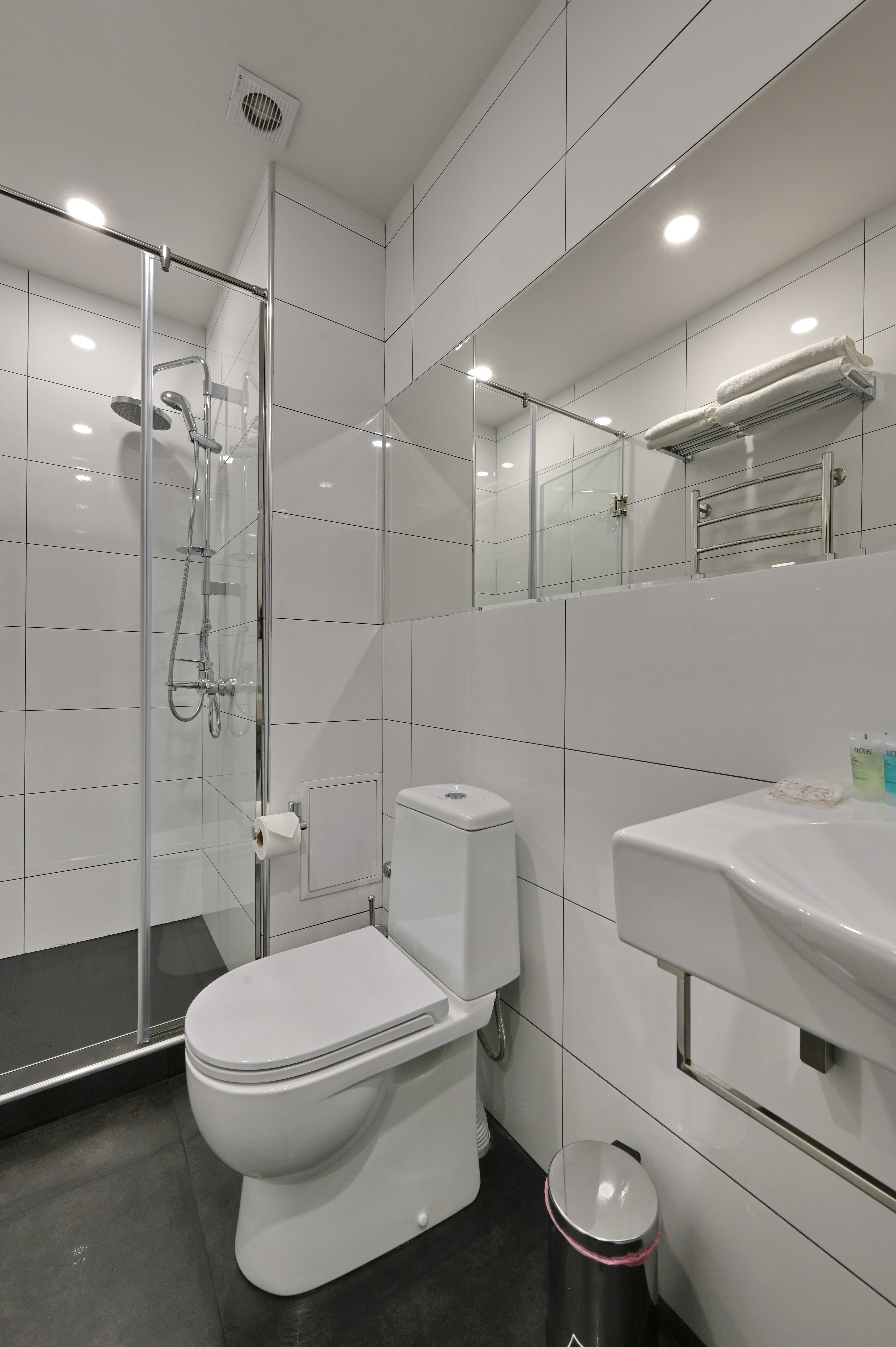 Double or Twin Standard