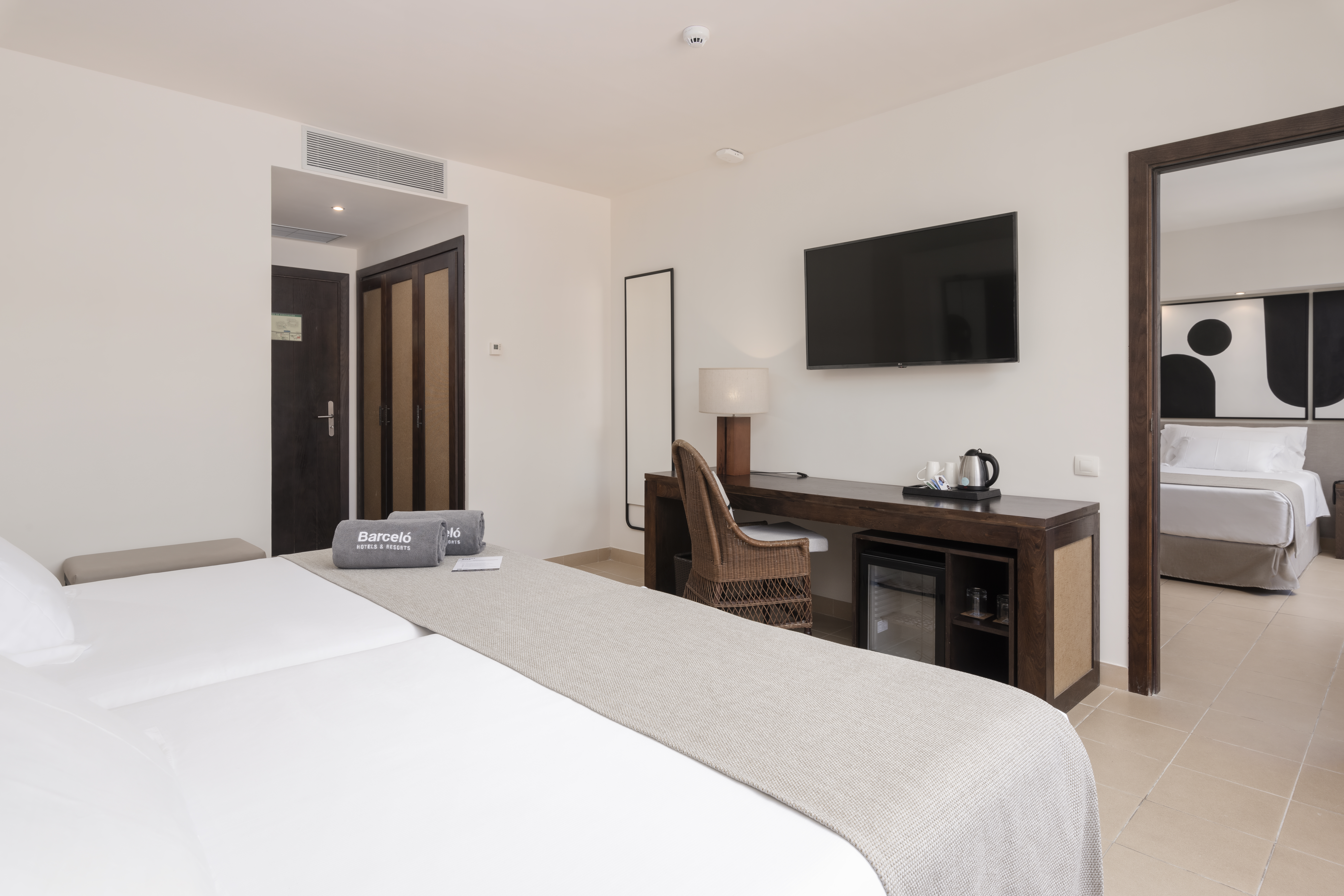 Family Room Connecting Room