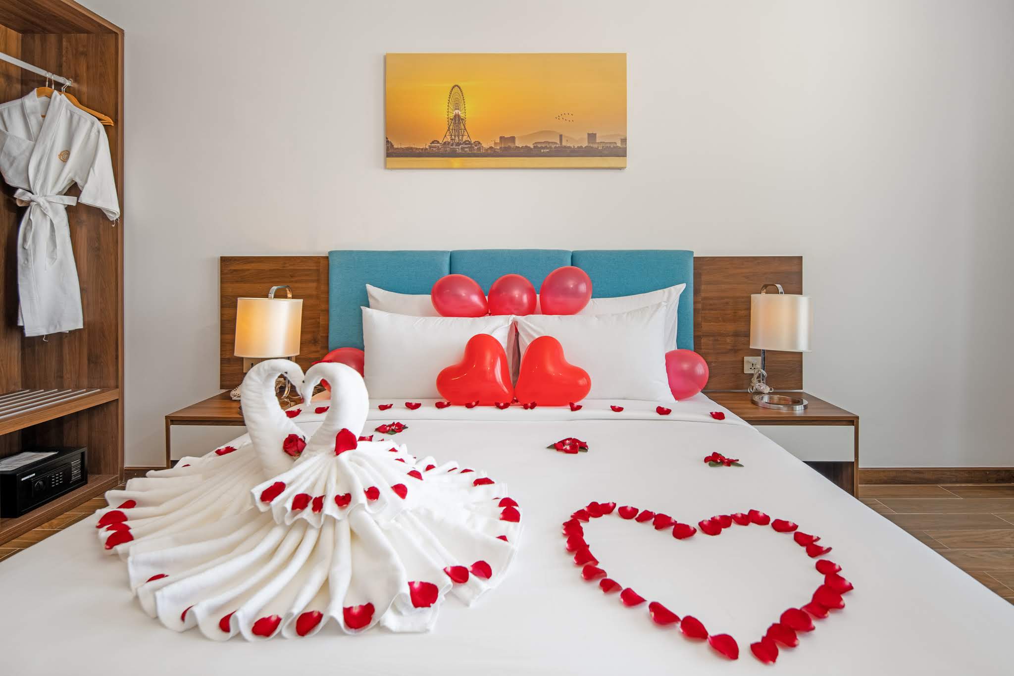 Suite King Bed One Bedroom 