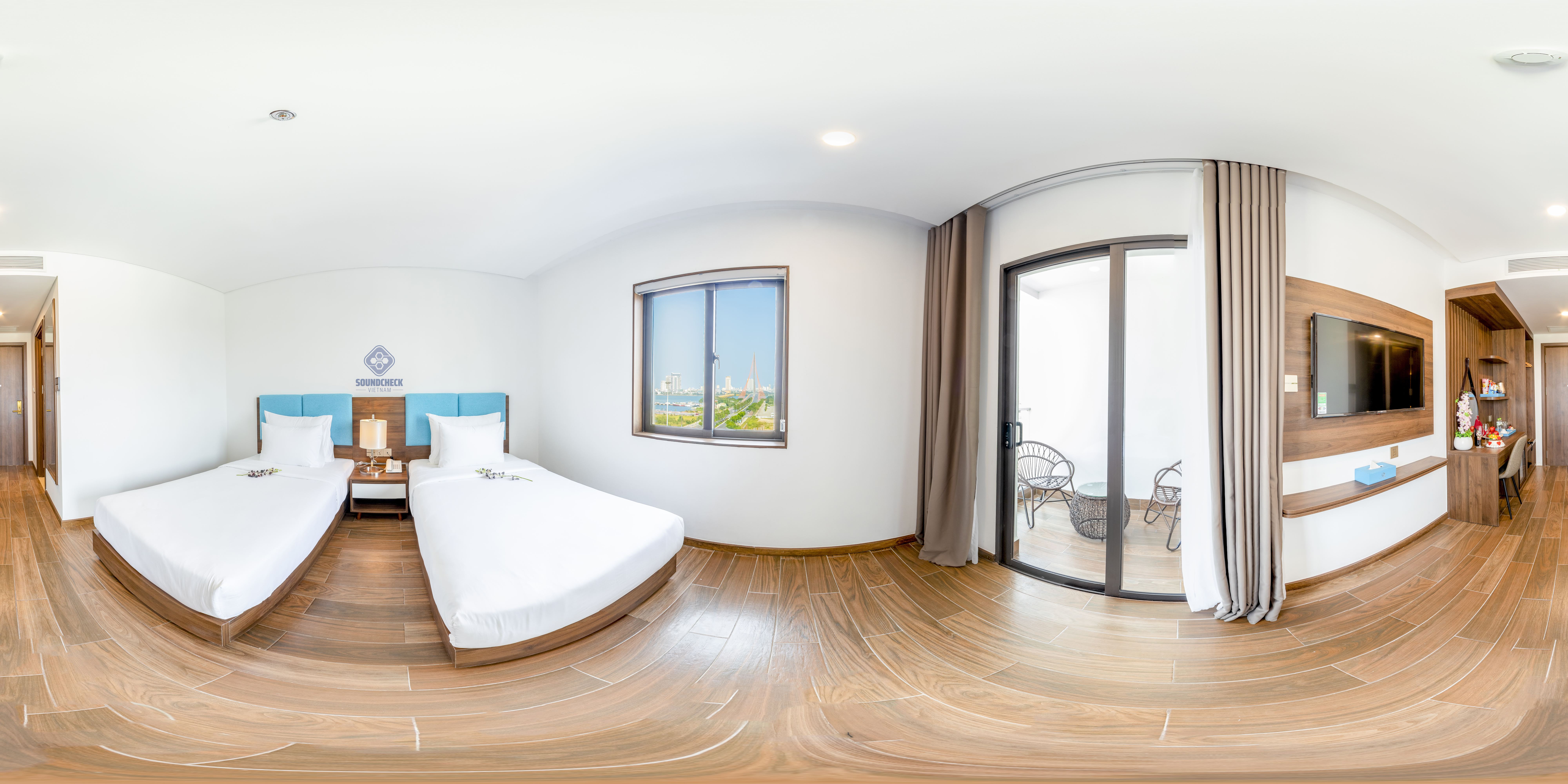 Twin Superior with Balcony