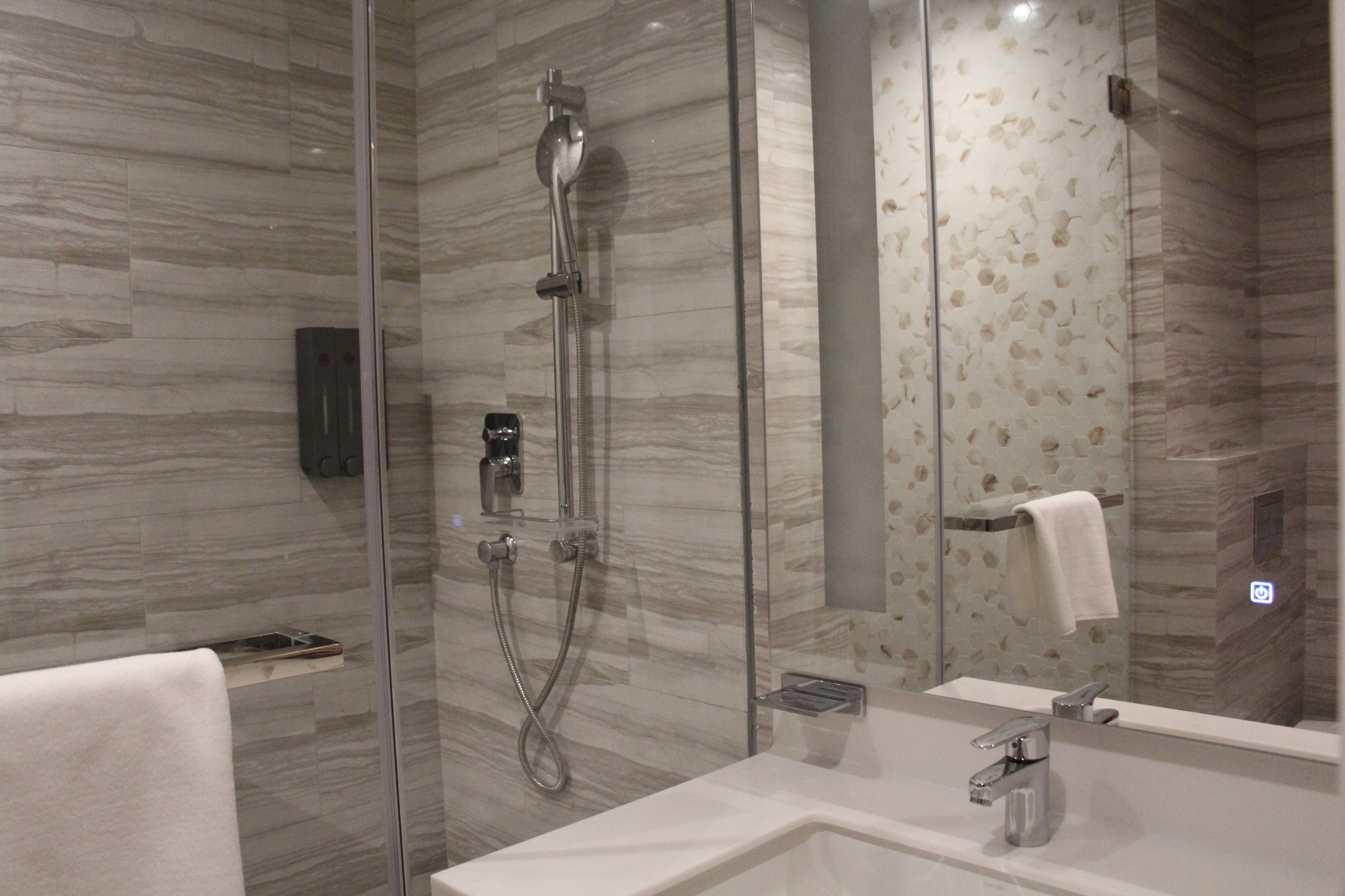 Double Deluxe Mountain View