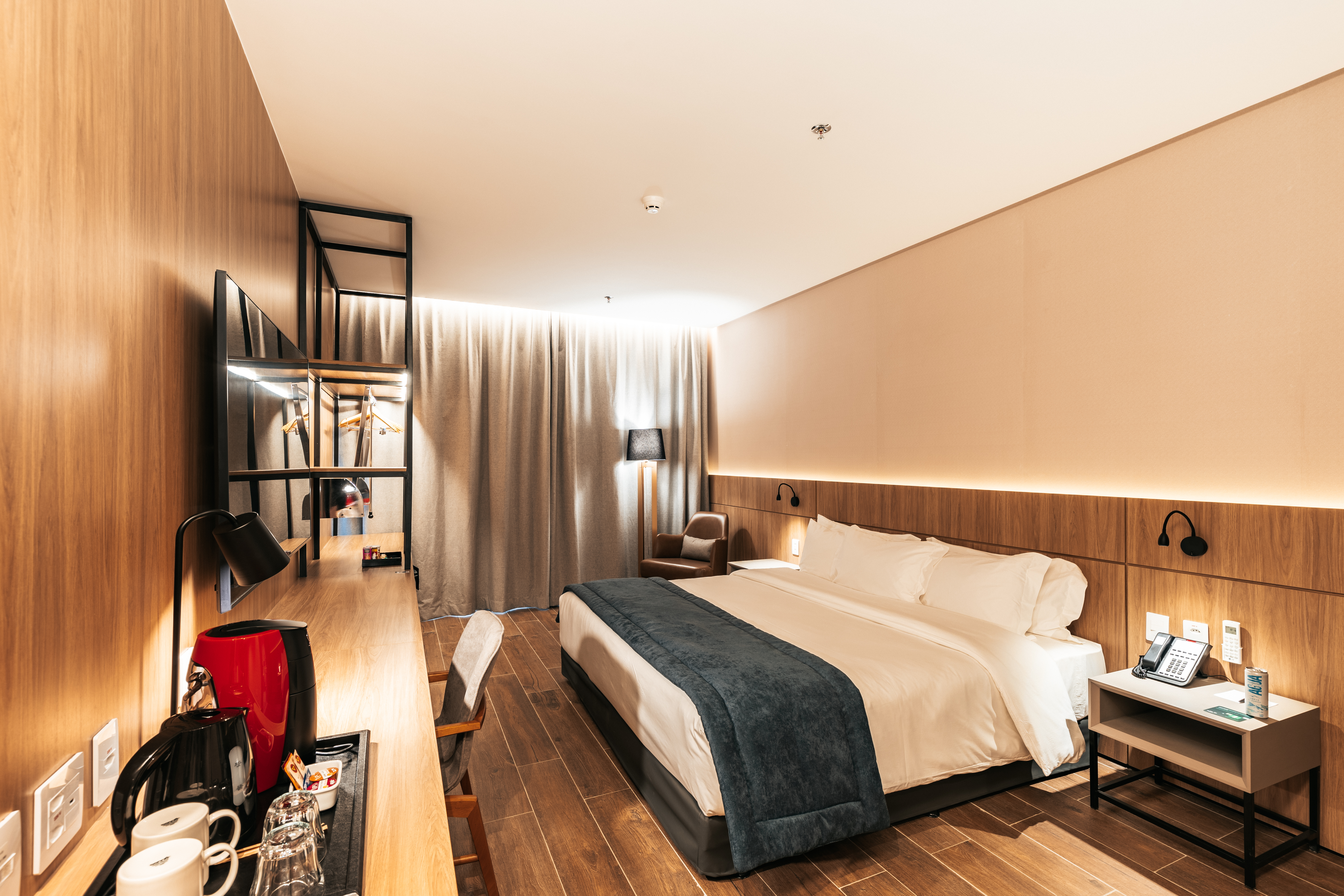 Double Accessible King Size Bed