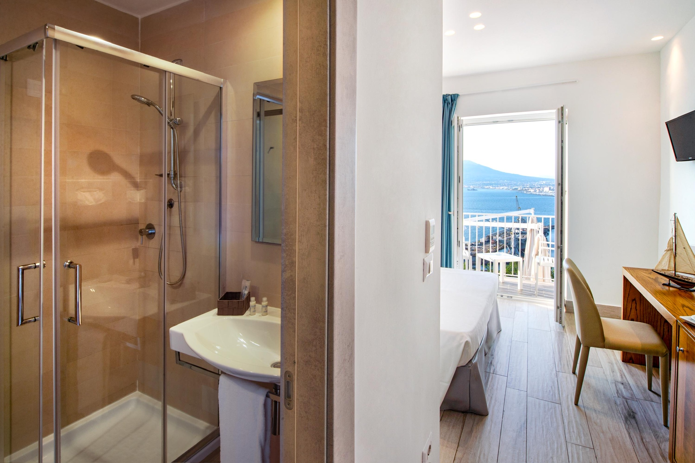 Double or Twin Sea View