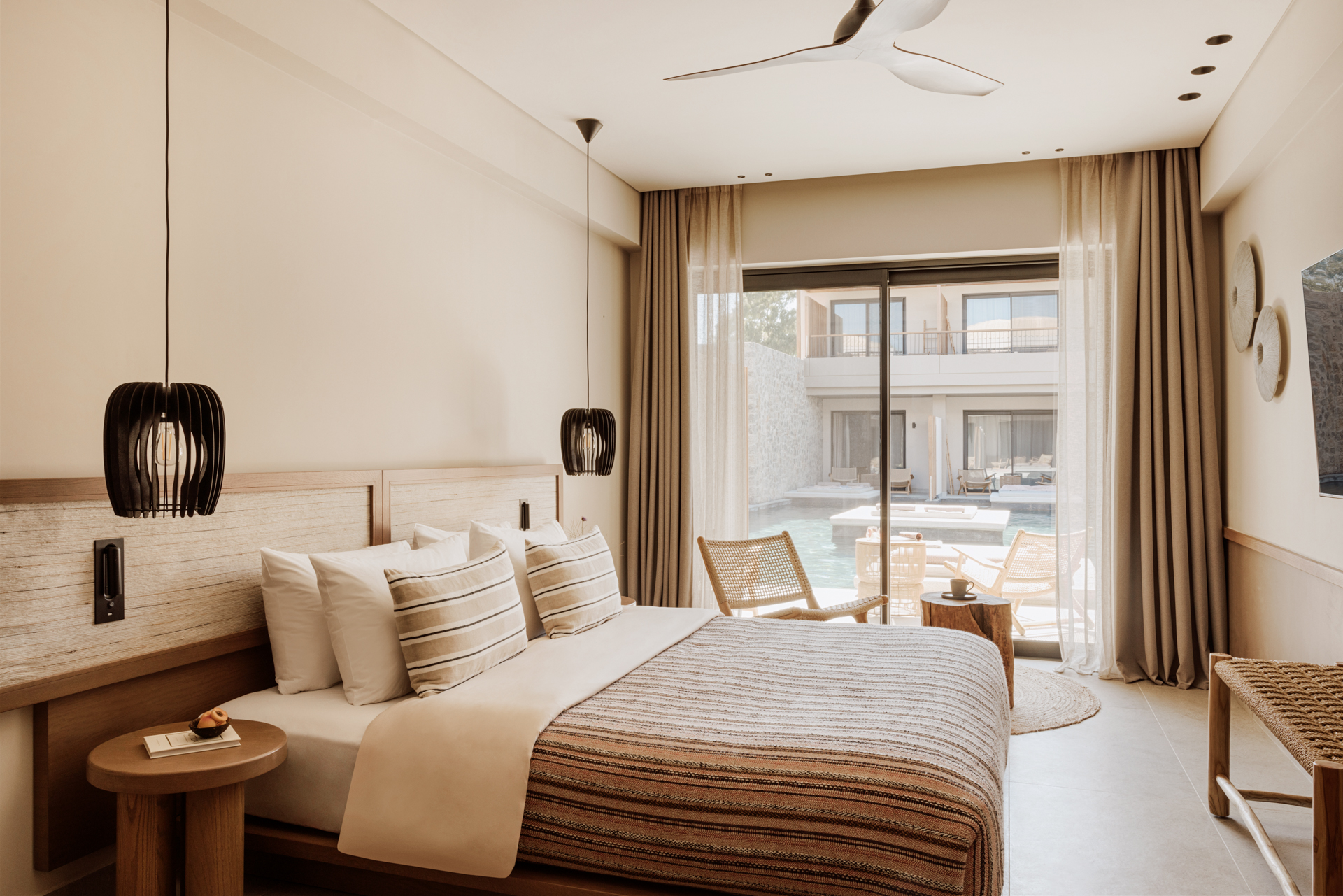 Junior Suite Classic King Bed