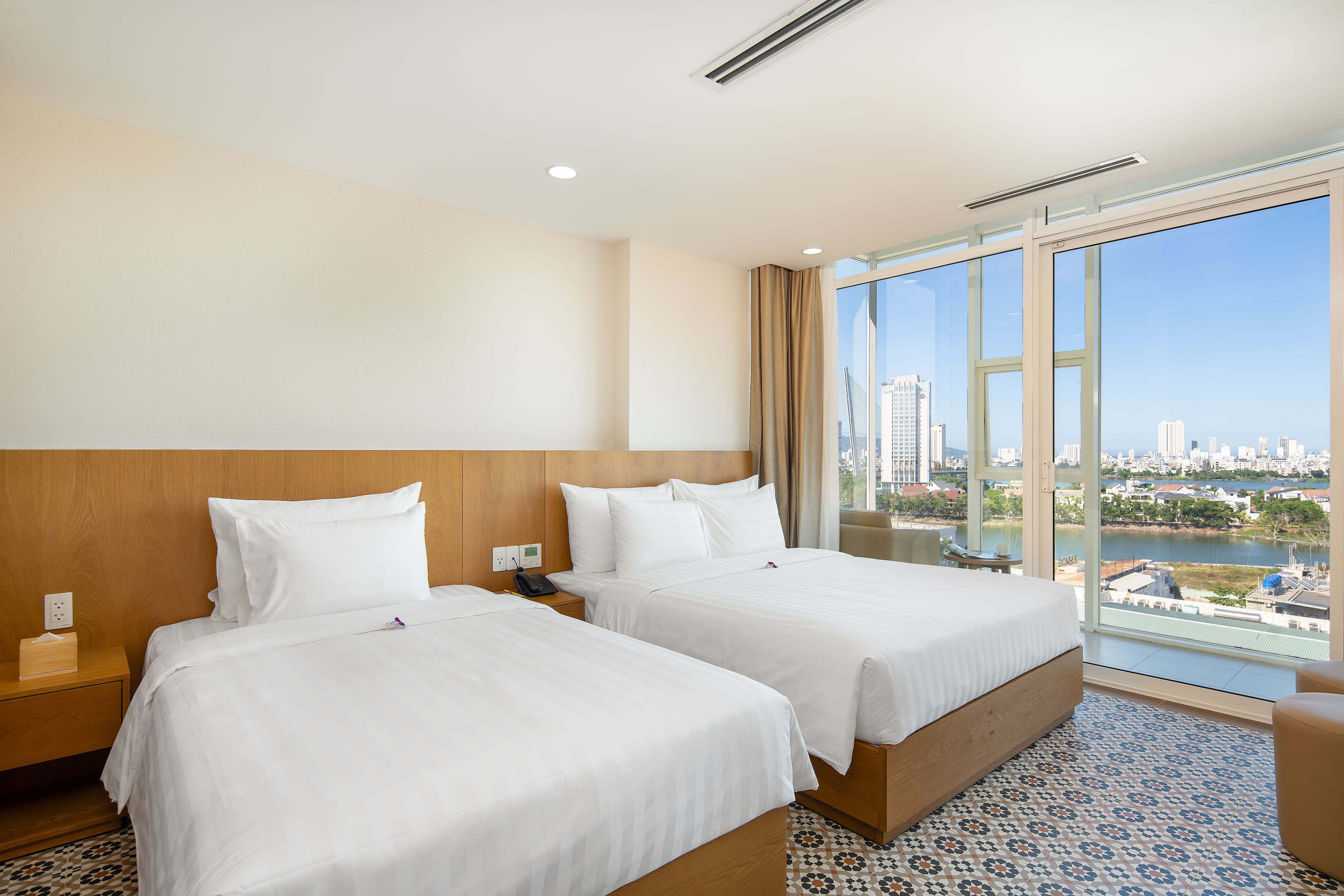 Triple with Balcony with Views