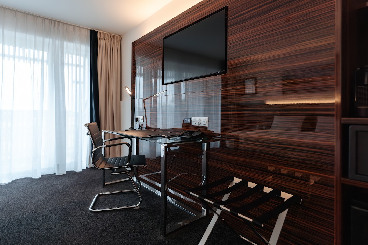 Double Classic King Bed