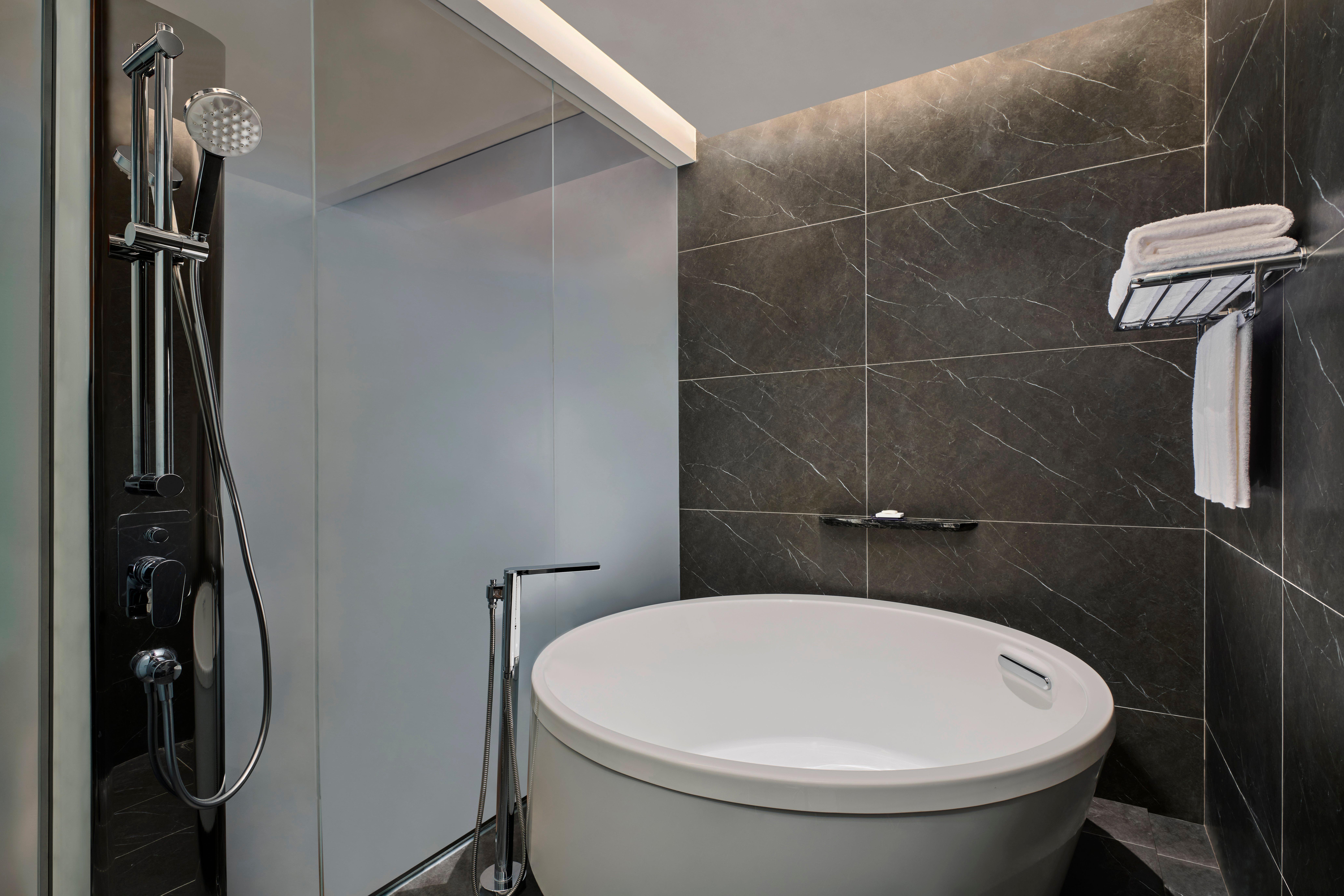 Junior Suite King Size Bed