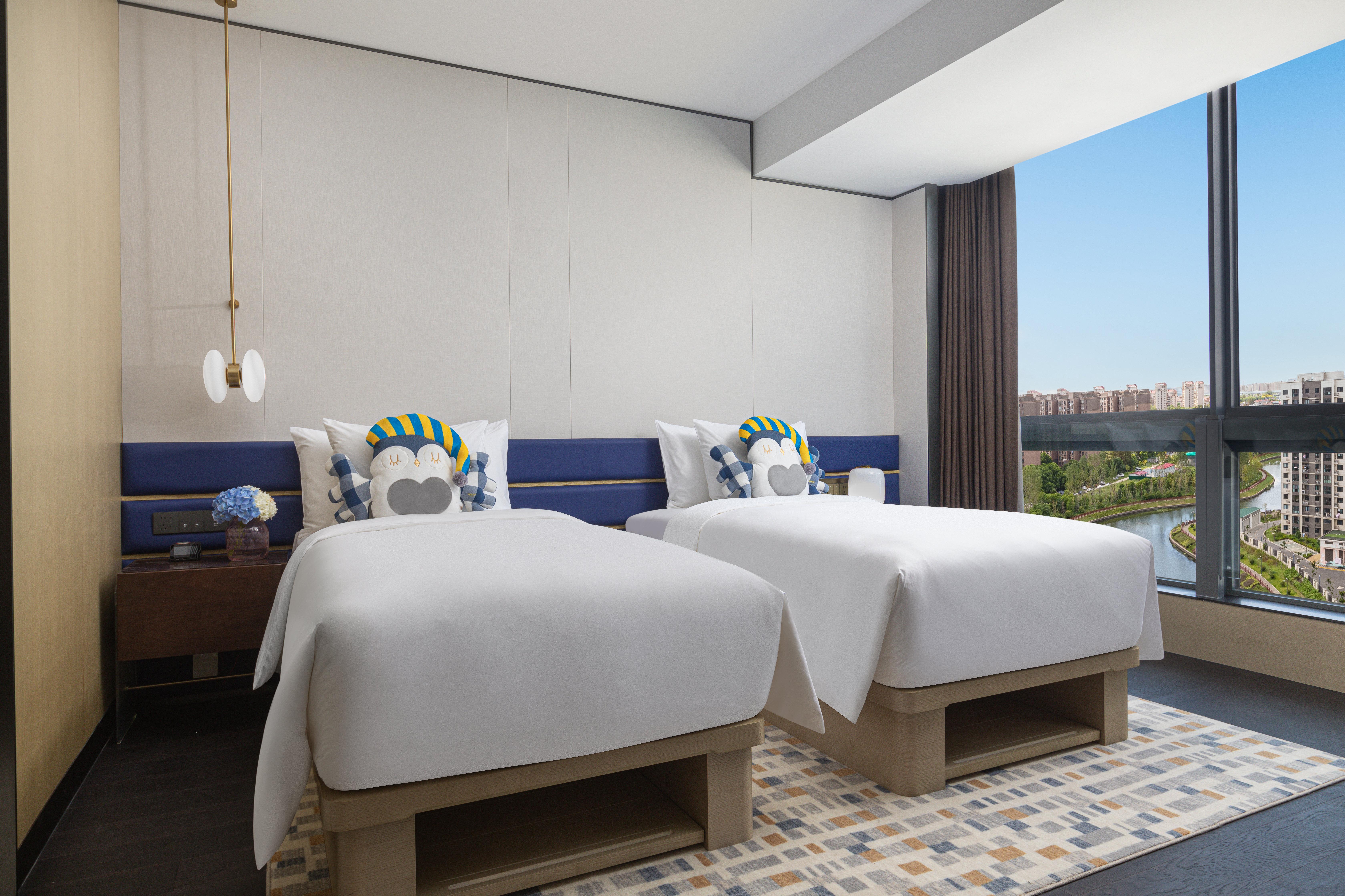 Suite with Kitchenette