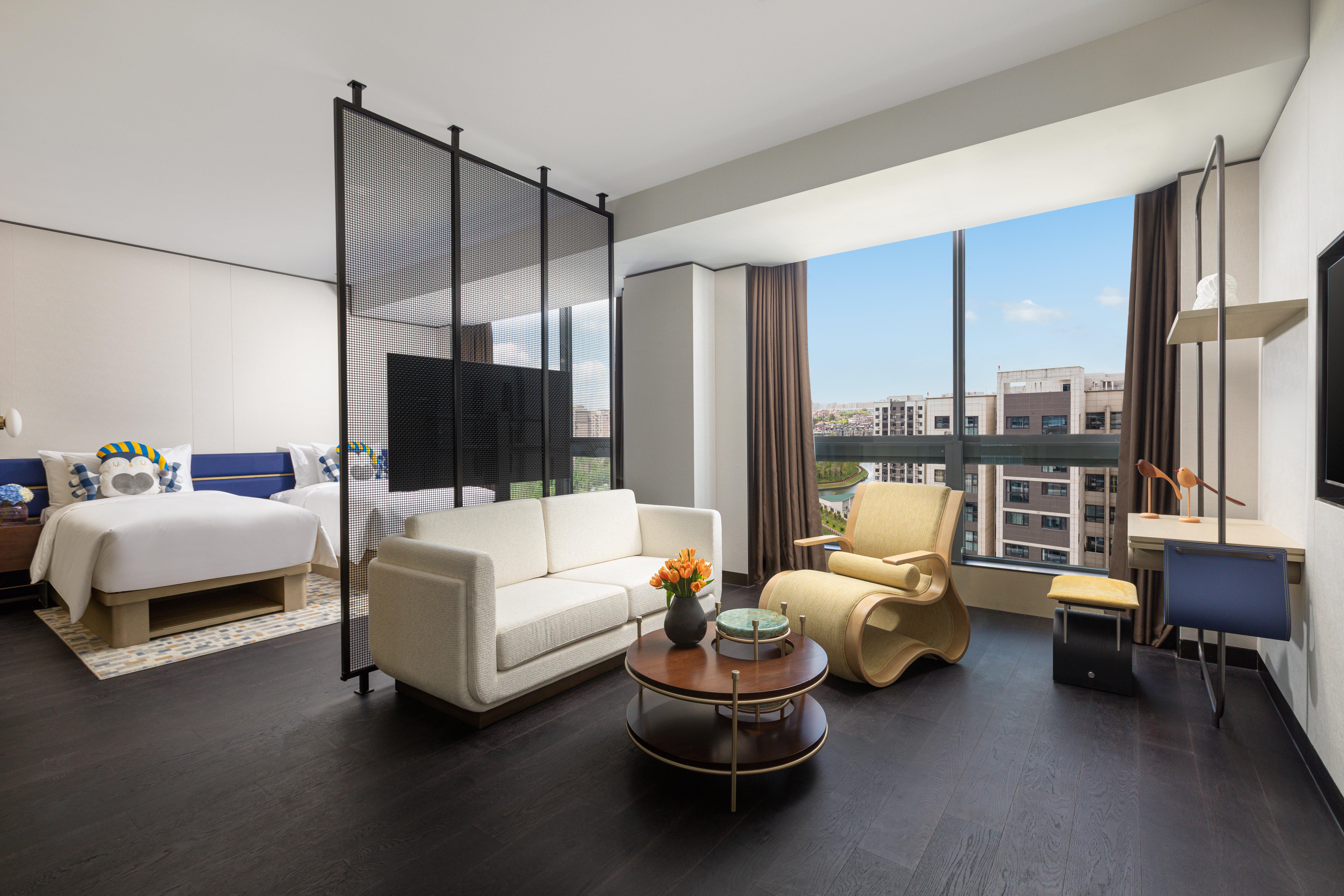 Suite with Kitchenette