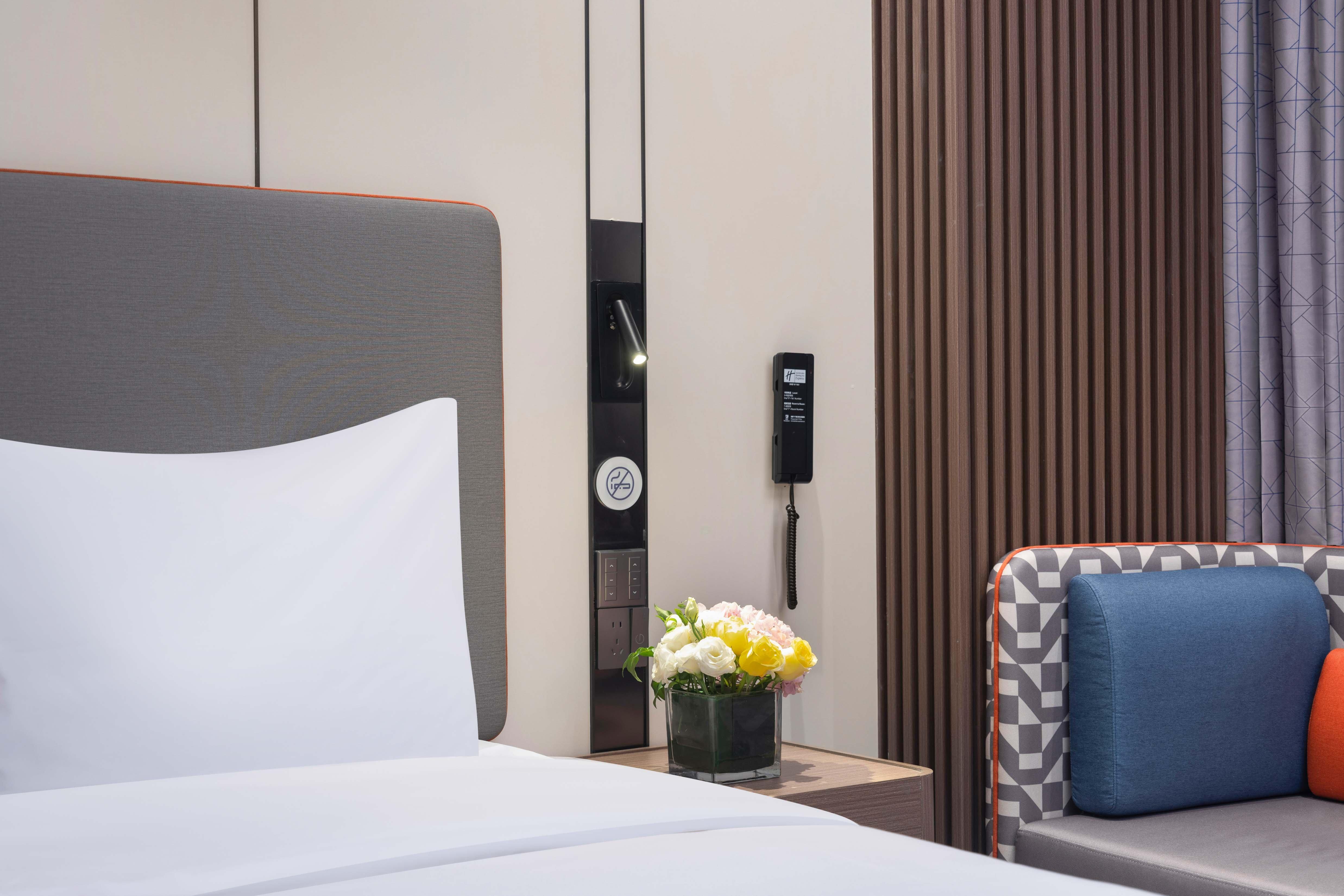 Double Accessible King Size Bed